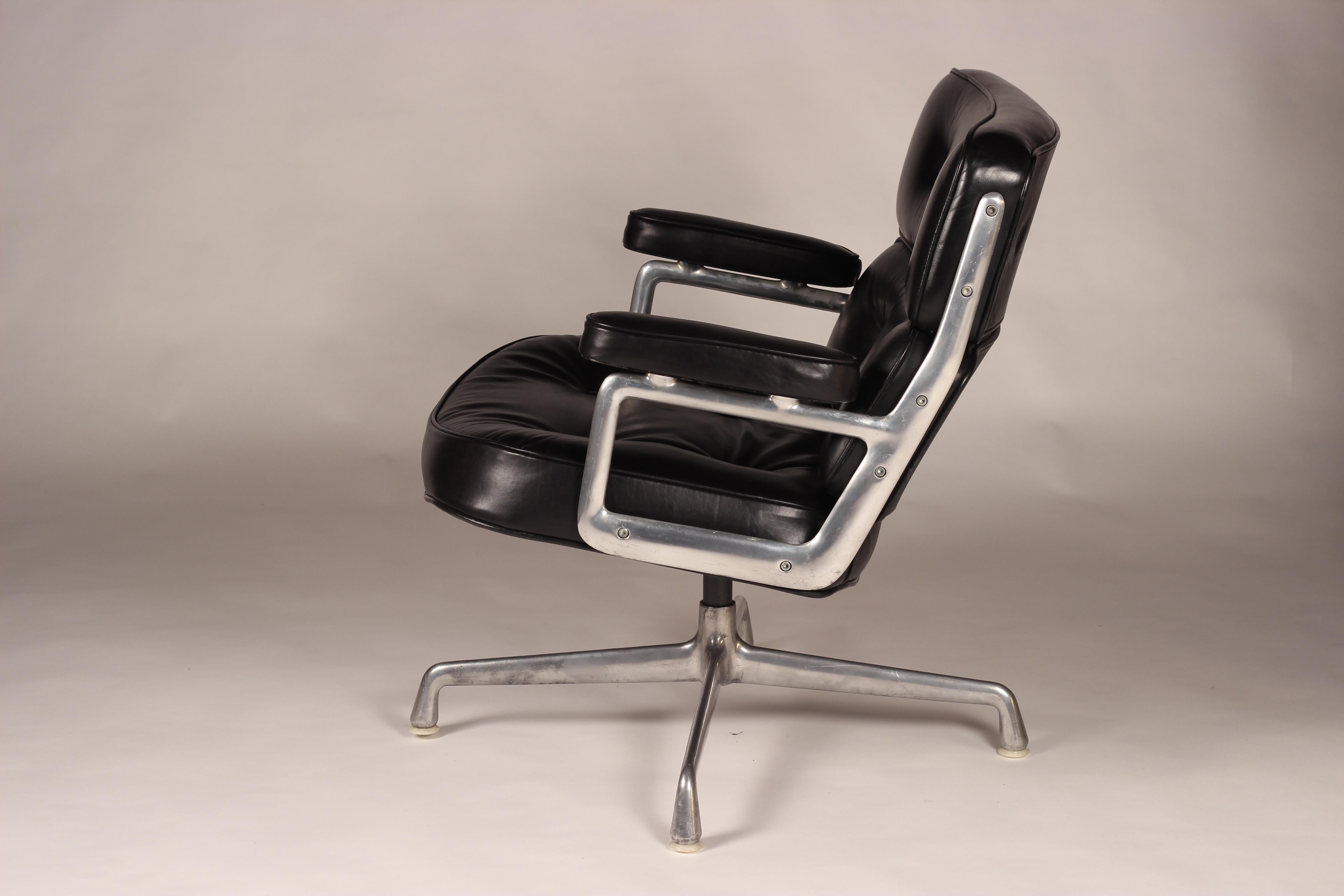 Modern Charles & Ray Eames Time Life Lobby Chair