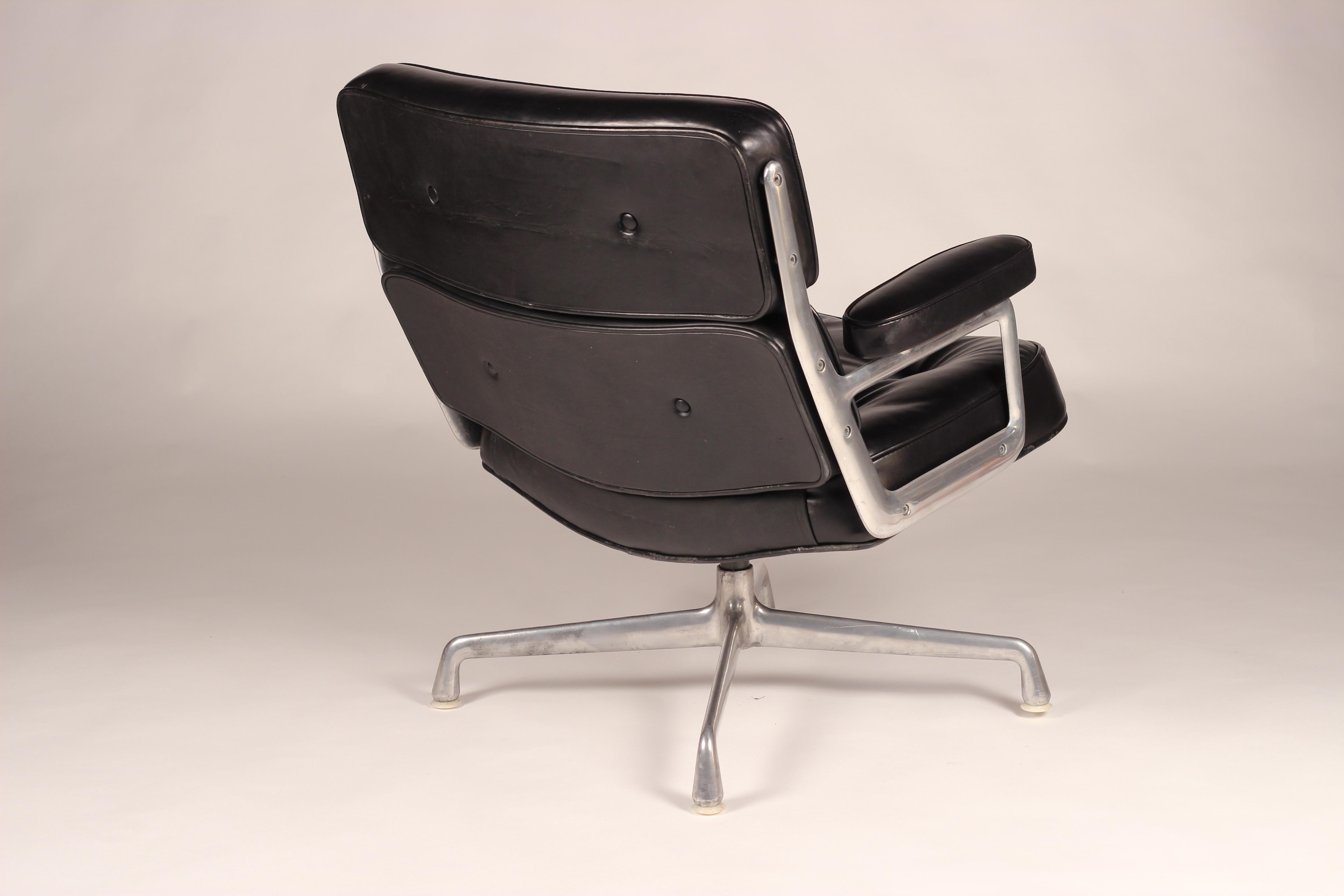 Late 20th Century Charles & Ray Eames Time Life Lobby Chair