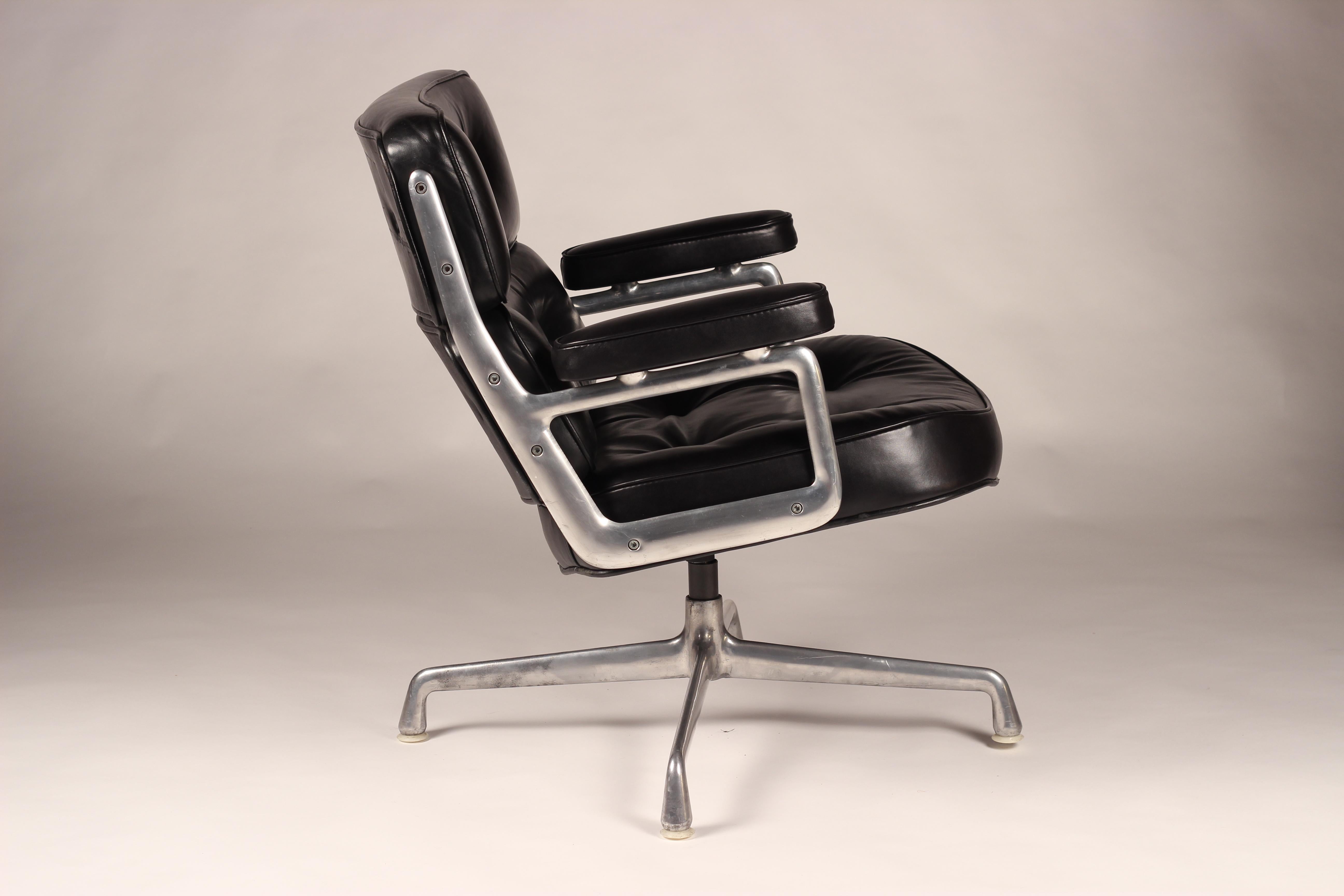 Charles & Ray Eames Time Life Lobby Chair 1