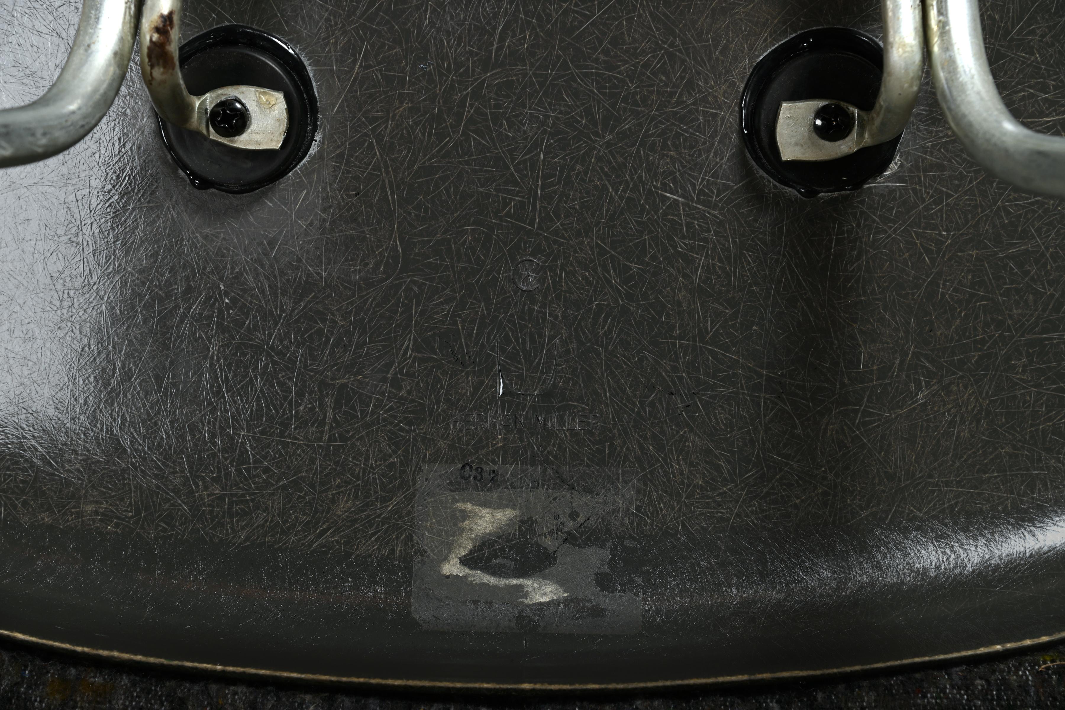 Charles & Ray Eames Max Armchair Elephant Hide Grey Fiberglass for Herman Miller 3