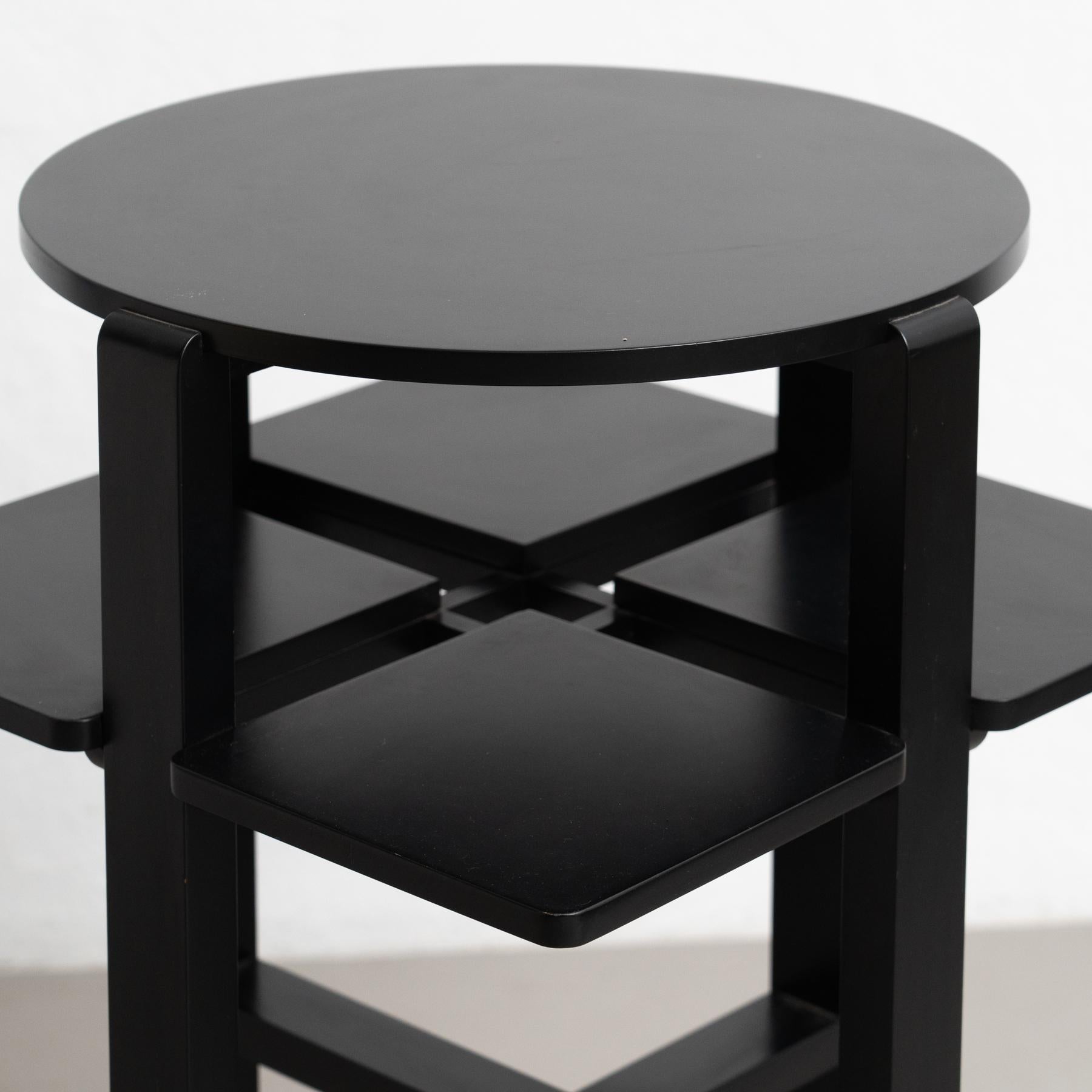 Espagnol Table d'appoint Domino laquée noire de Charles Rennie Mackintosh, vers 1970 en vente