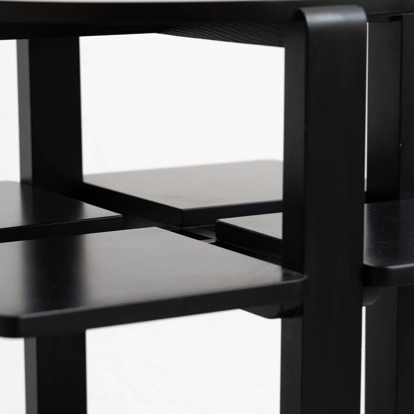 Espagnol Table d'appoint Domino laquée noire de Charles Rennie Mackintosh, vers 1970 en vente