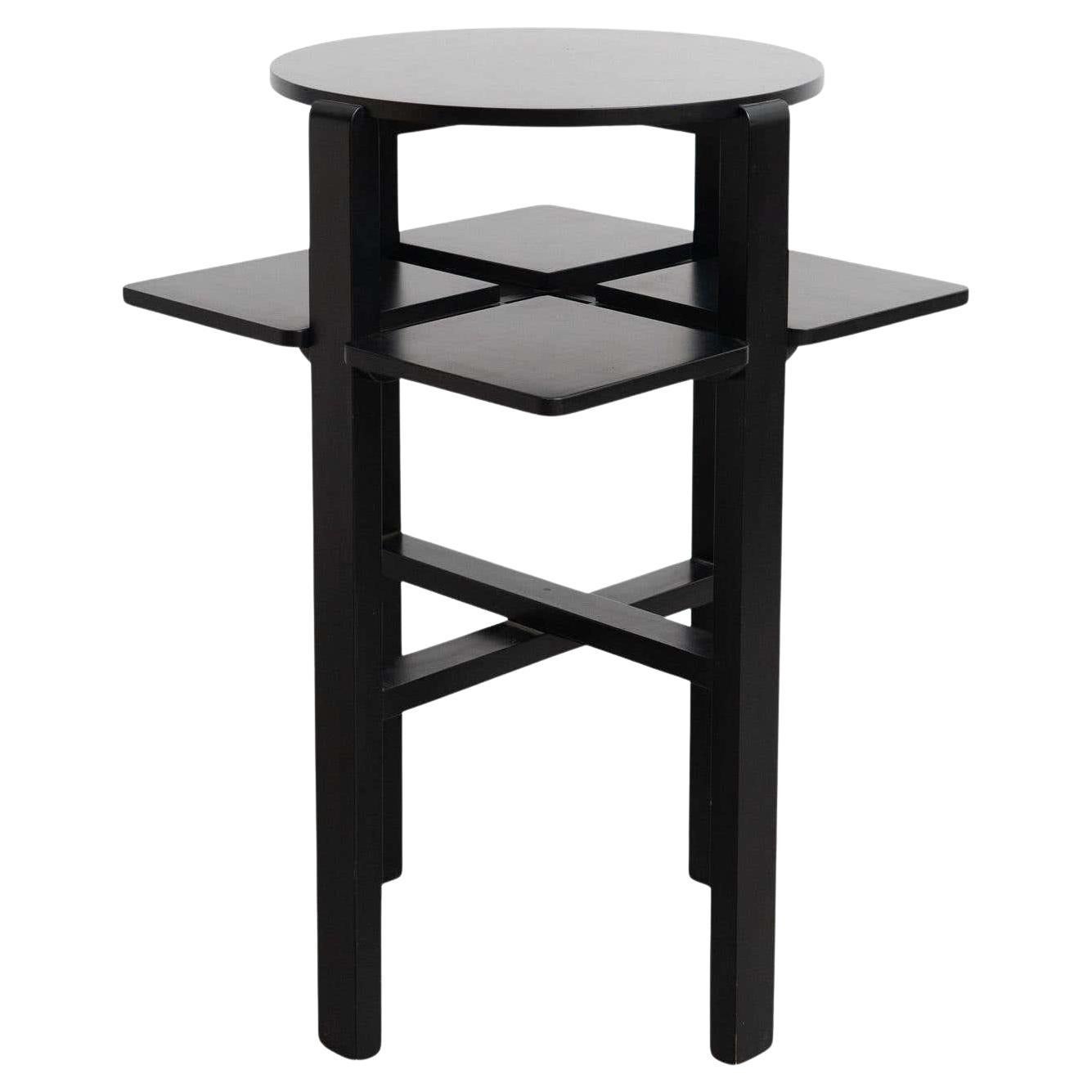 Table d'appoint Domino laquée noire de Charles Rennie Mackintosh, vers 1970 en vente