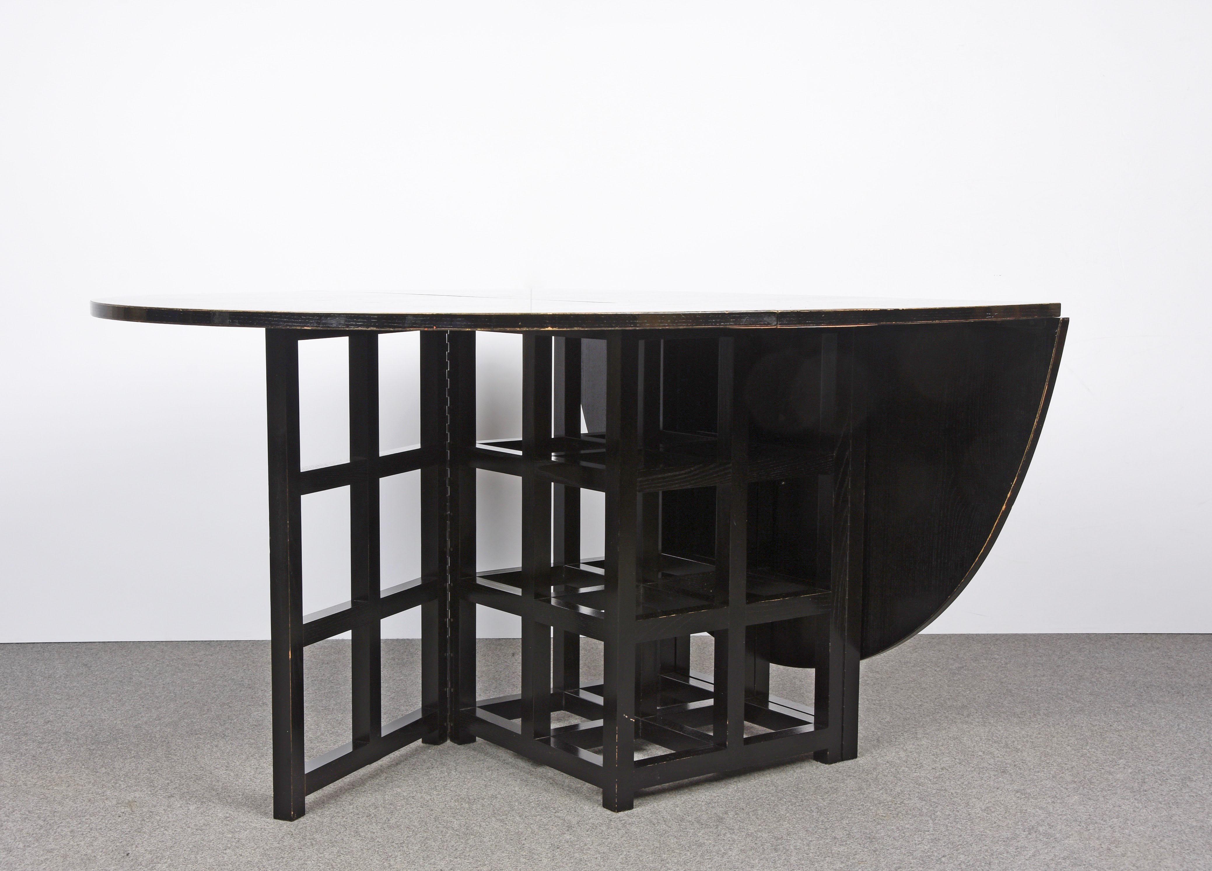 Charles Rennie Mackintosh Ebonized Ash Folding Oval Table DS1, 1970s In Good Condition In Roma, IT