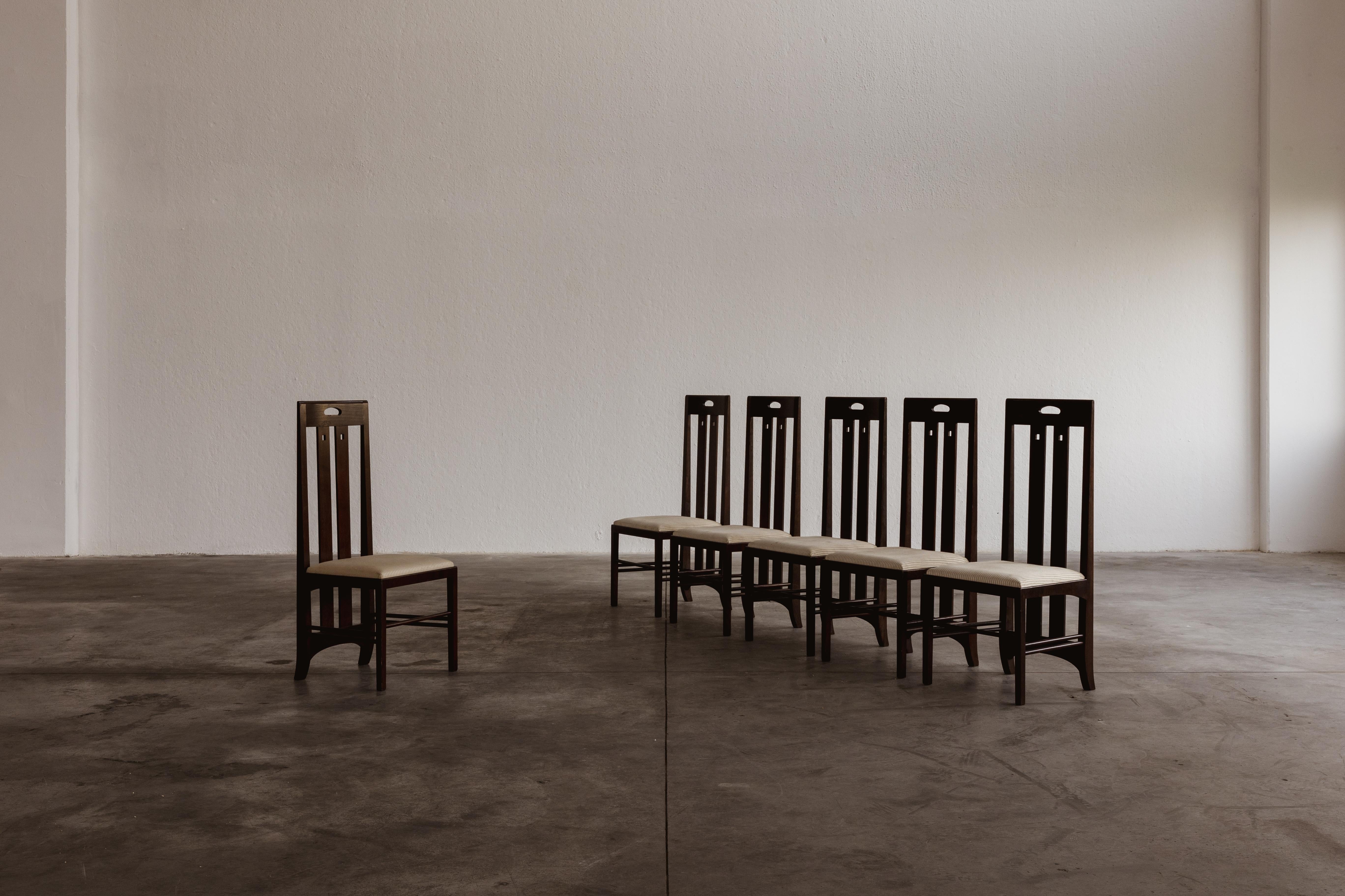 Chaises de salle à manger Ingram de Charles Rennie Mackintosh pour Cassina, 1981, lot de 6 en vente 3