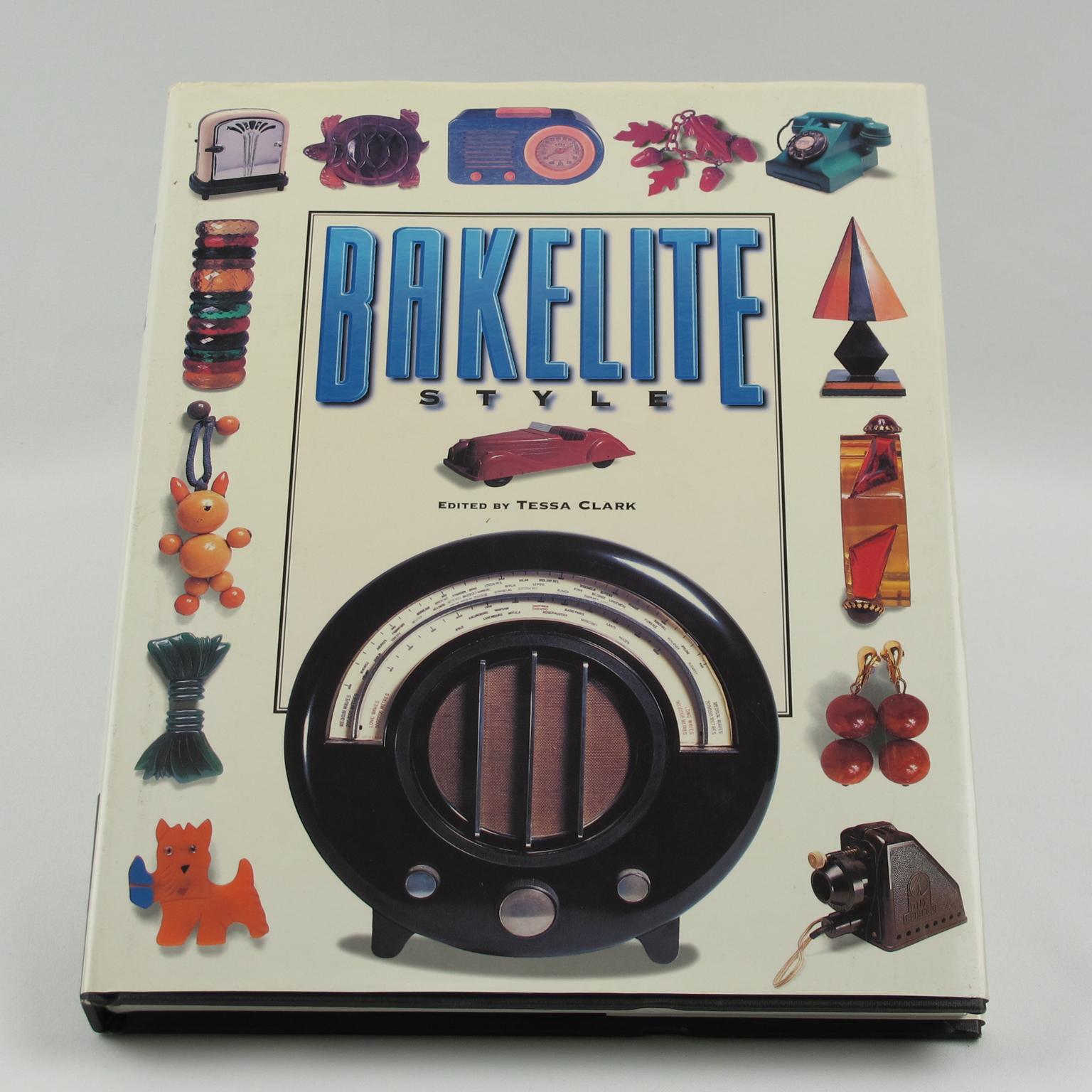 Candelieri in bachelite Charles Rennie Mackintosh Jugendstil, sei pezzi in vendita 8