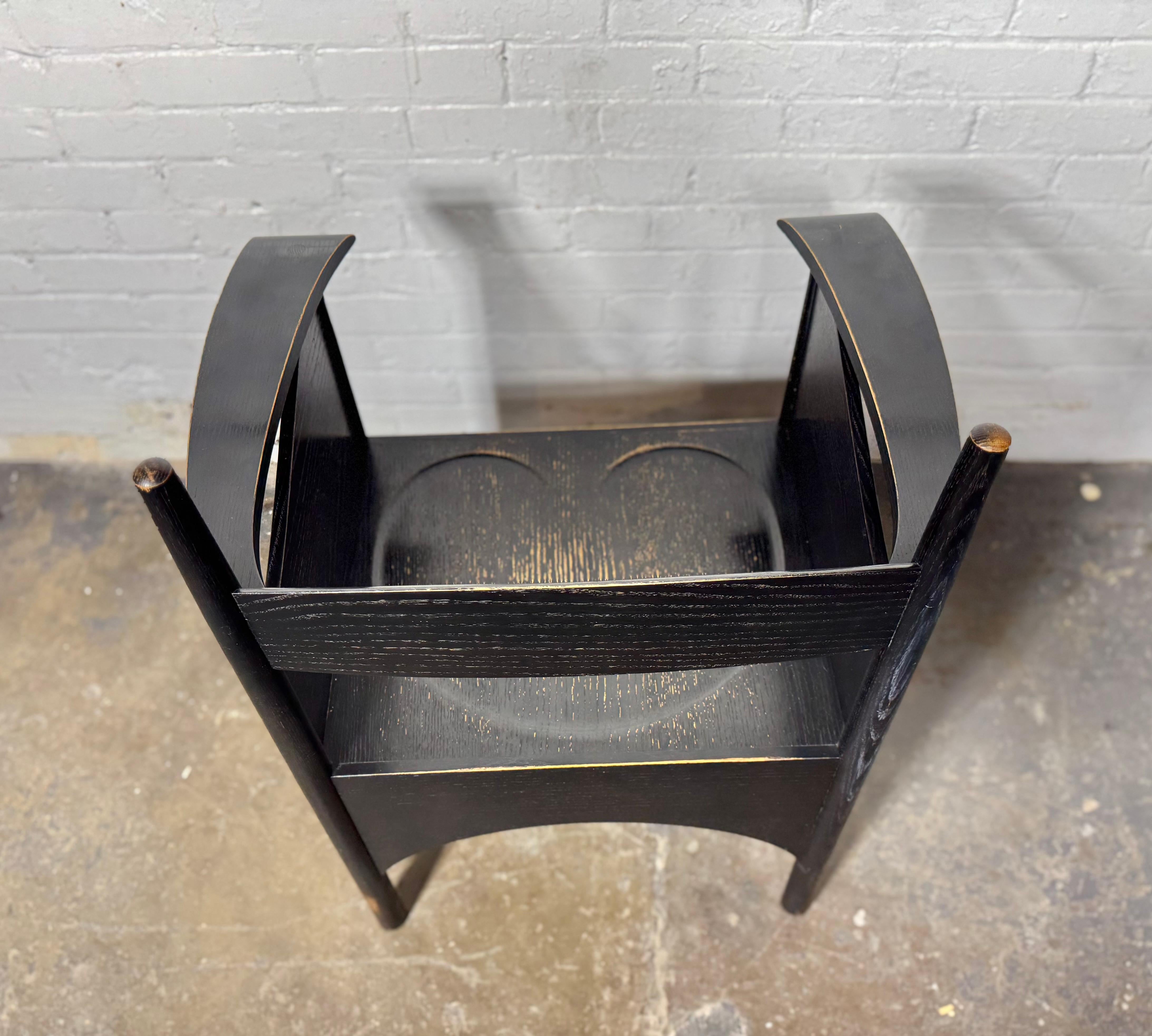 Fauteuil en chêne teinté de style Charles Rennie Mackintosh, salon de thé de la rue Argyle en vente 4