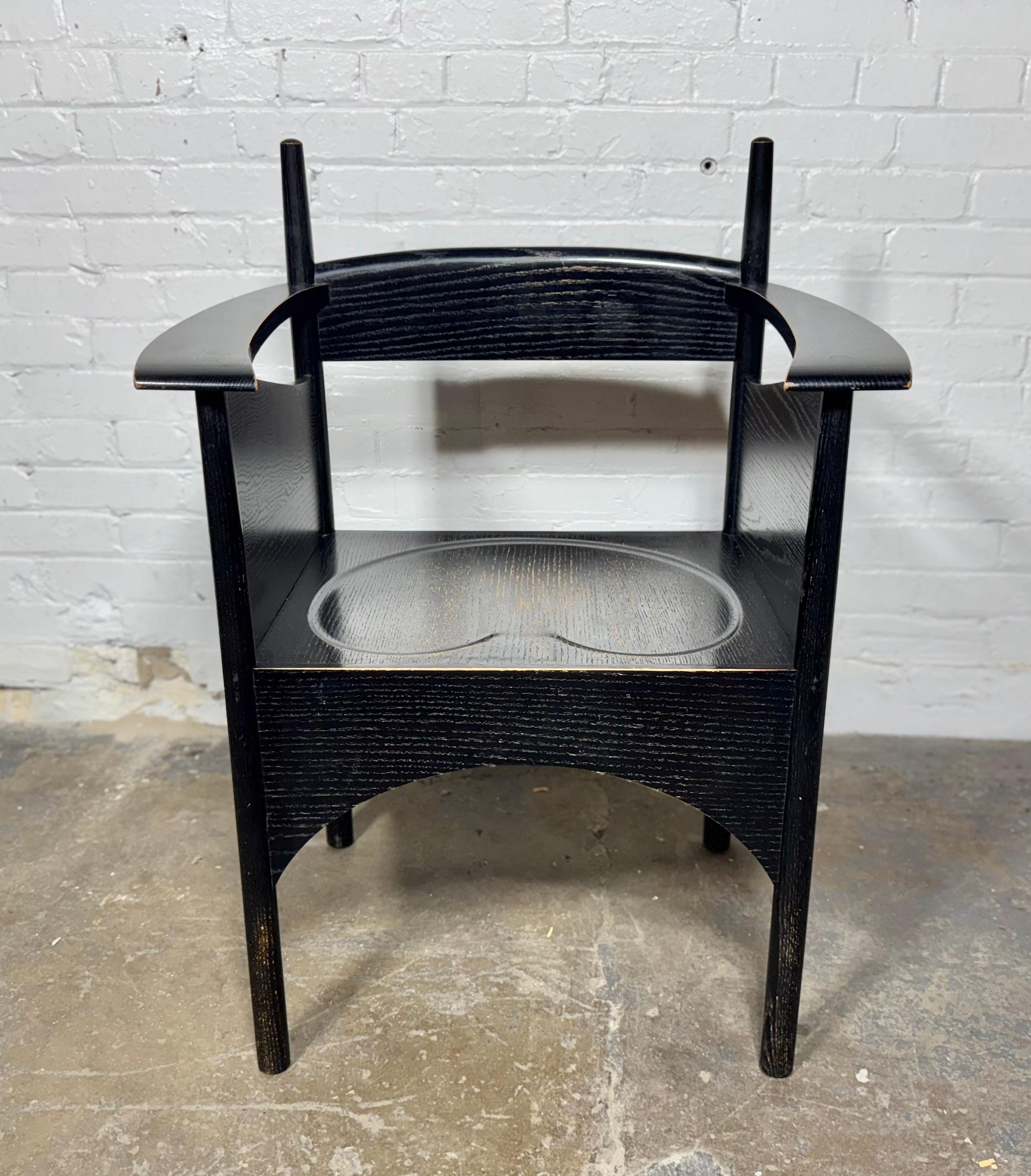 Fauteuil en chêne teinté de style Charles Rennie Mackintosh, salon de thé de la rue Argyle en vente 5