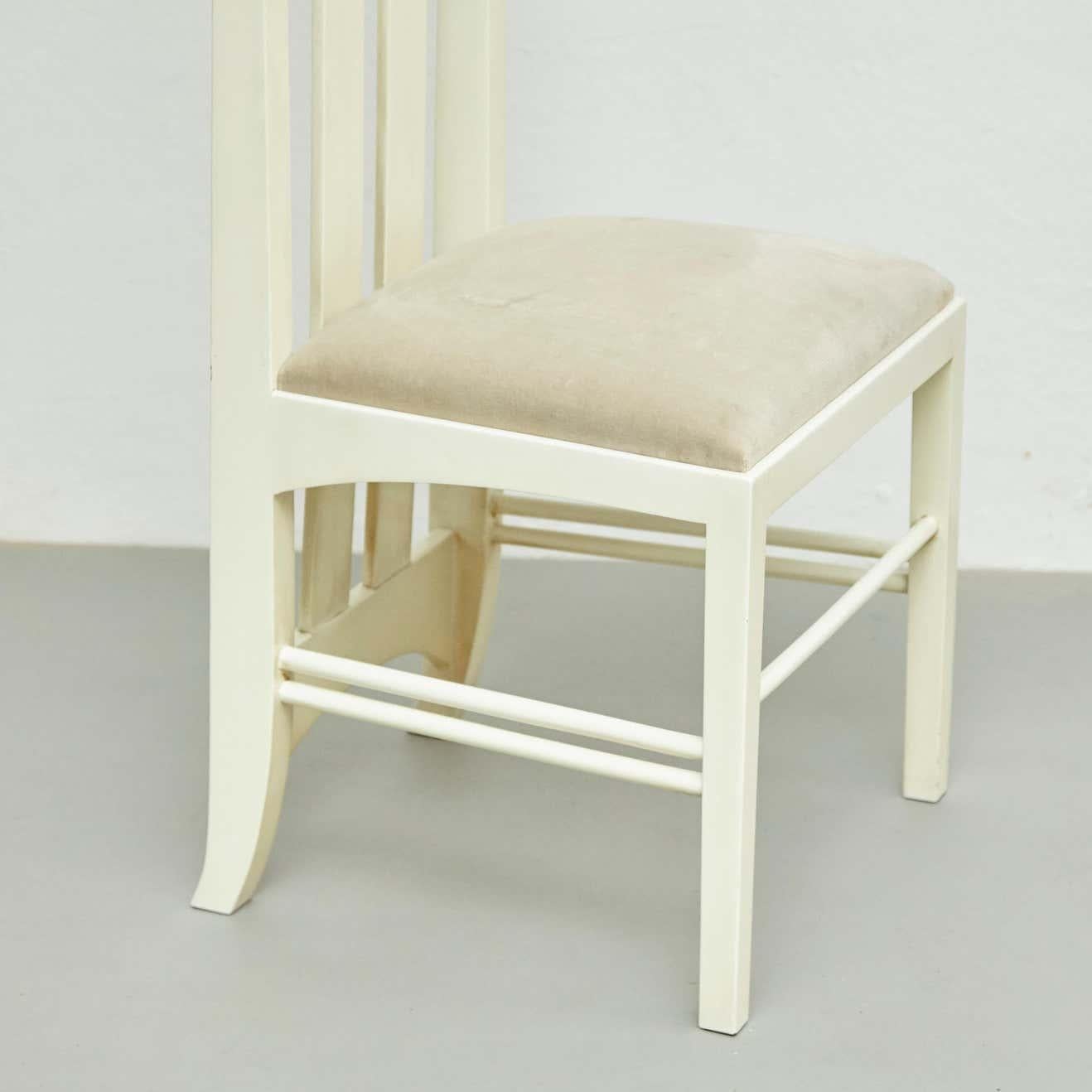 Charles Rennie Mackintosh White Lacquered Chair, circa 1970 10