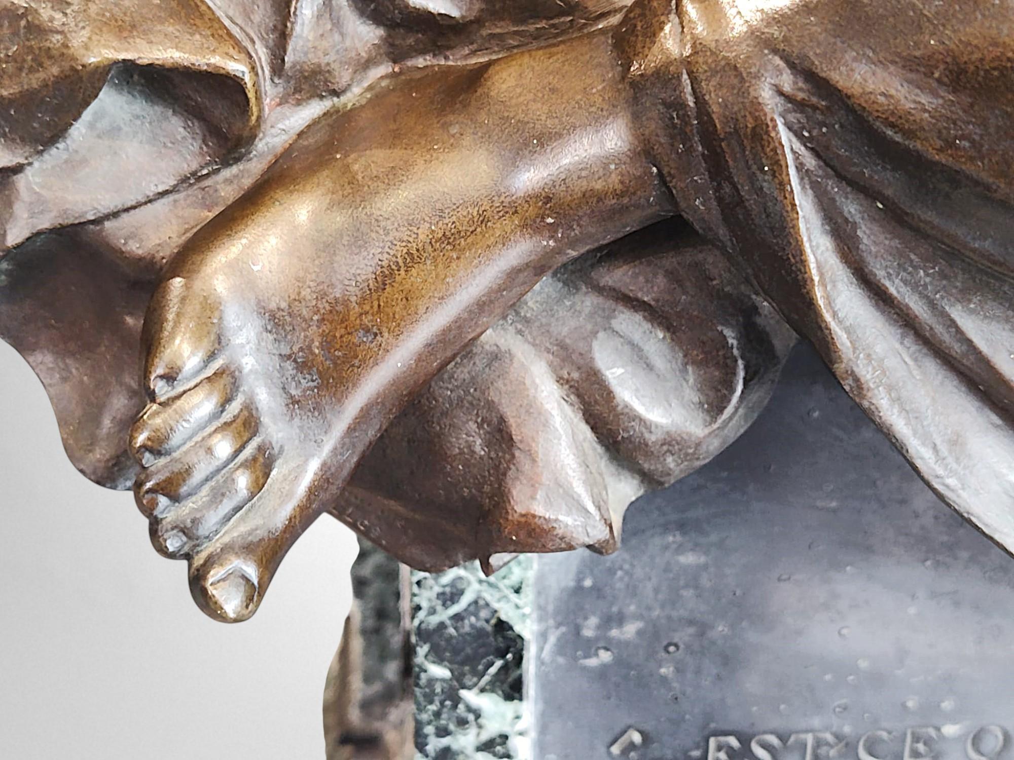 The Ulenspiegel et Nele - Réduction du monument à Charles De Coster en vente 8