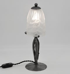 Charles Schneider Art Deco Tischlampe, Glas und Schmiedeeisen, Frankreich, 1920