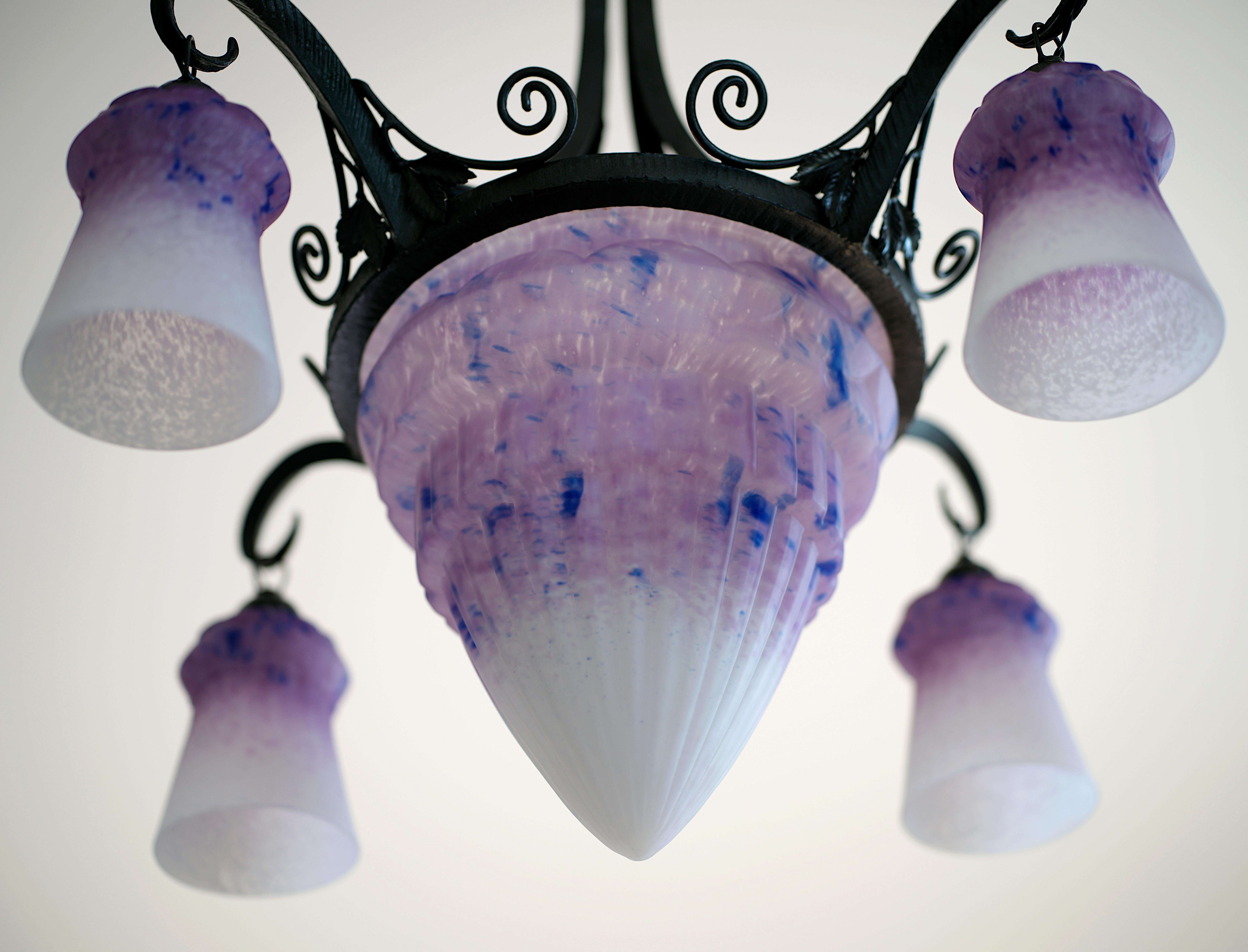 Lampadario Charles Schneider, 1920 in vendita 6
