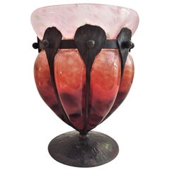 Charles Schneider, vase Art Déco français en verre bullé et fer forgé, vers 1918