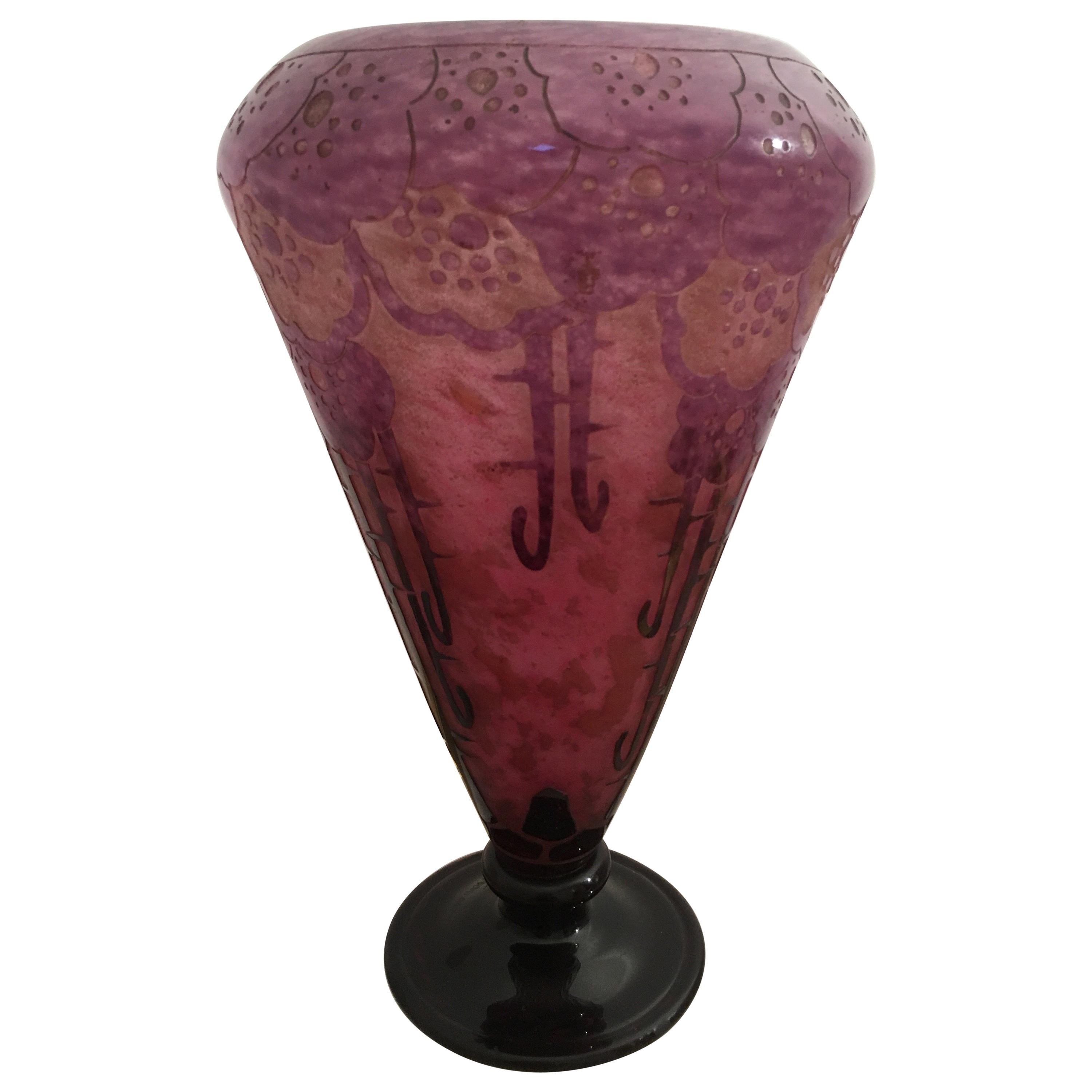 Charles Schneider French Art Deco Glass Vase, Le Verre Francais Charder Signed For Sale
