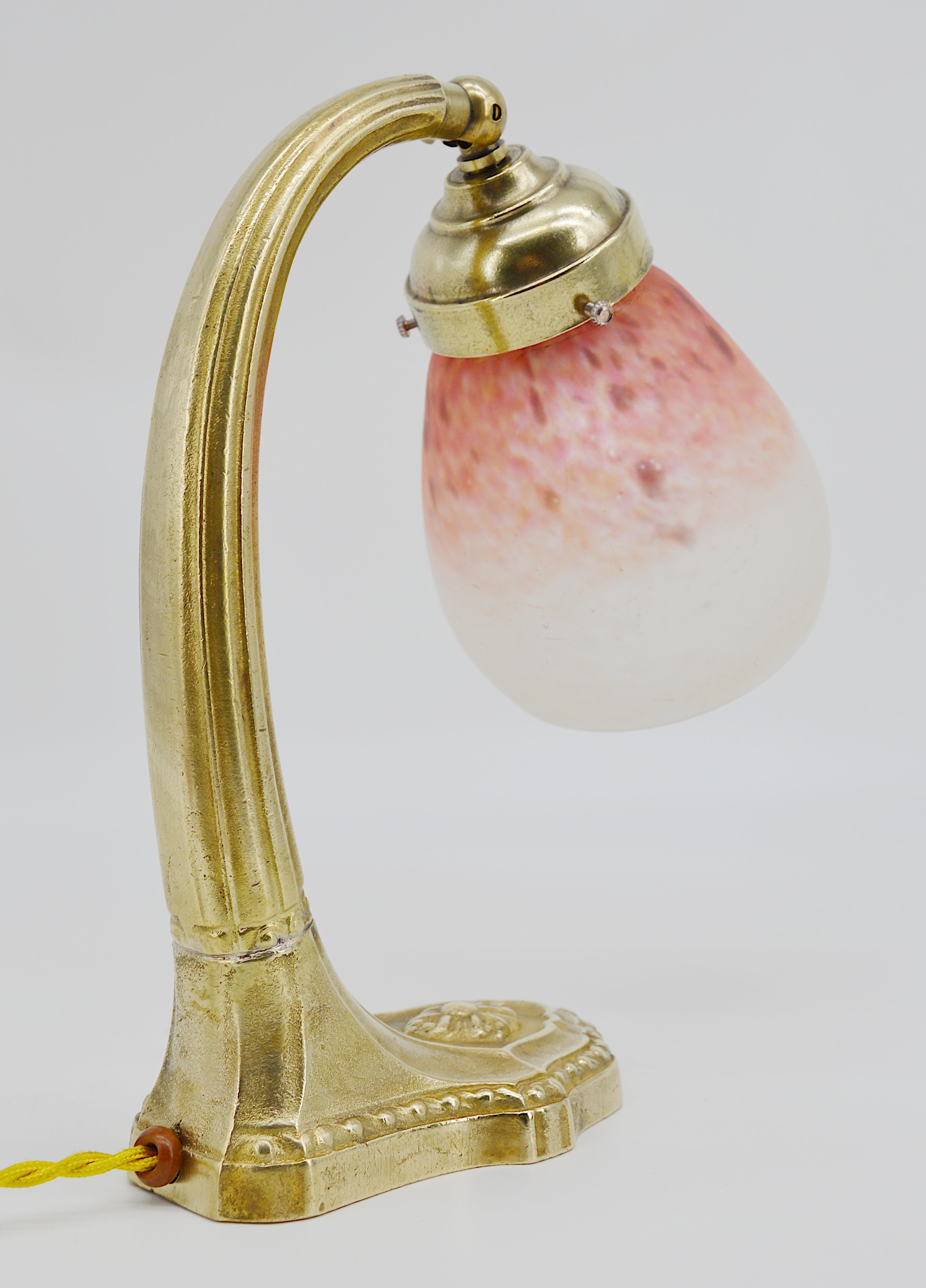 Charles Schneider French Art Deco Swiveling Bronze Table Lamp, ca.1925 5