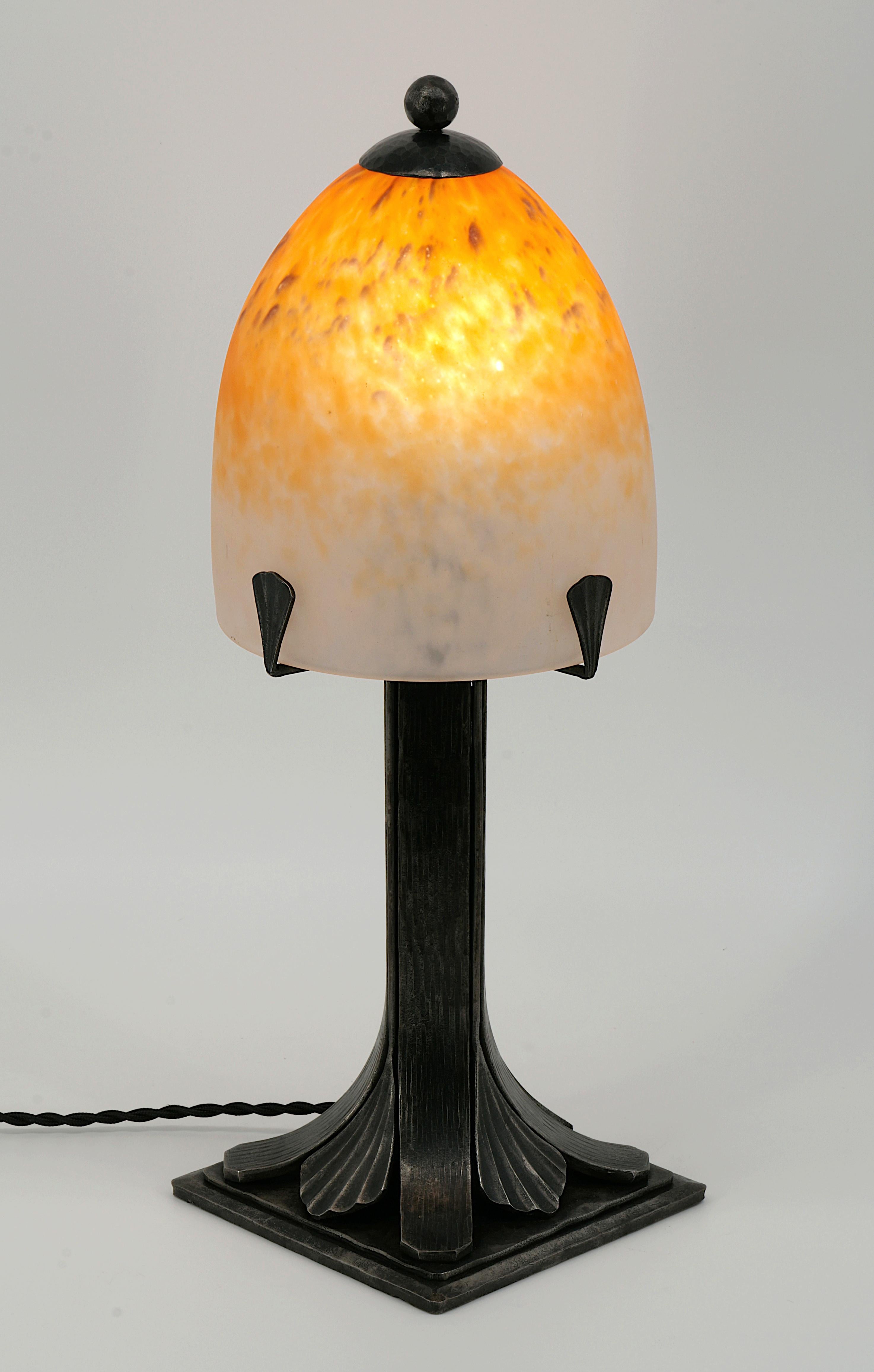 Lámpara de mesa francesa Art Déco Charles Schneider, 1918-1920 Art Decó en venta