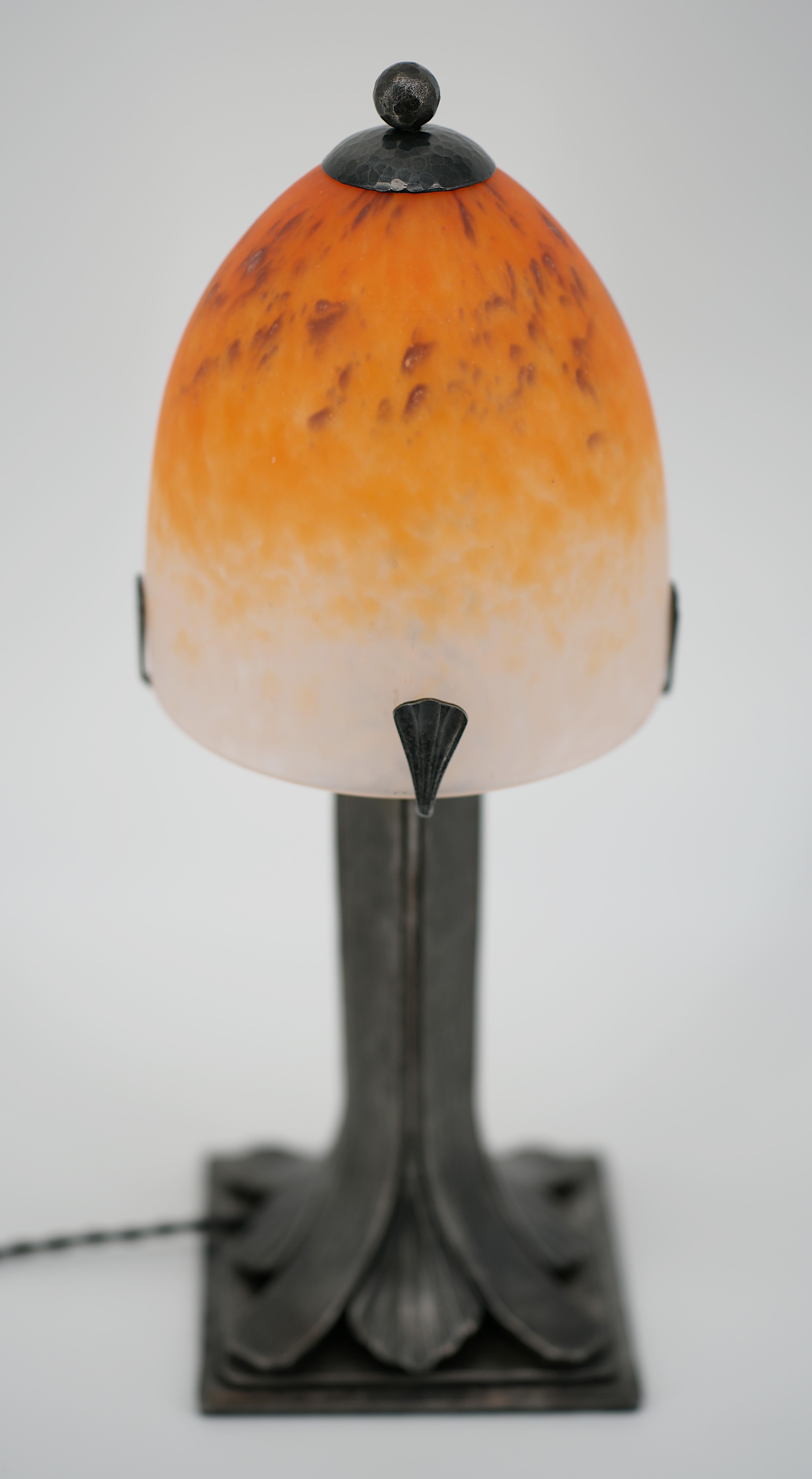 Glass Charles Schneider French Art Deco Table Lamp, 1924-1928 For Sale