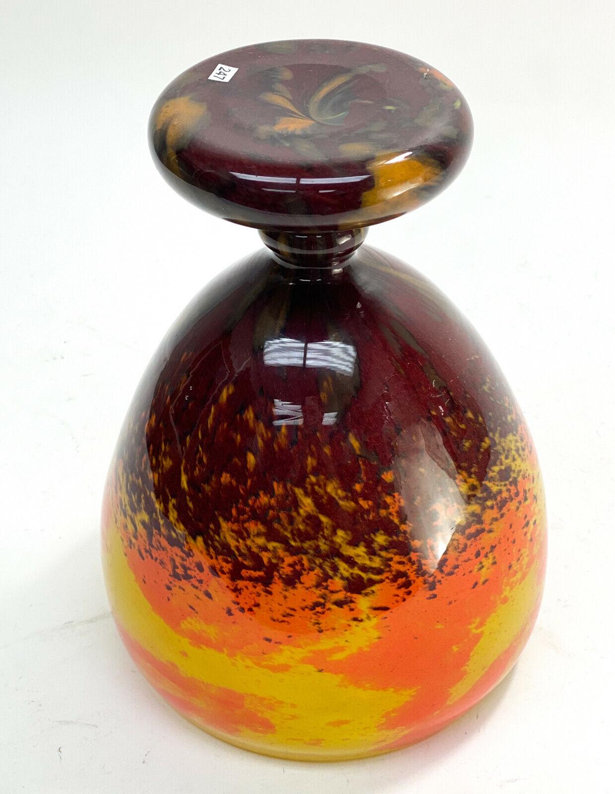 Charles Schneider French Art Glass Orange & Yellow Mottled Footed Vase In Good Condition For Sale In Gardena, CA