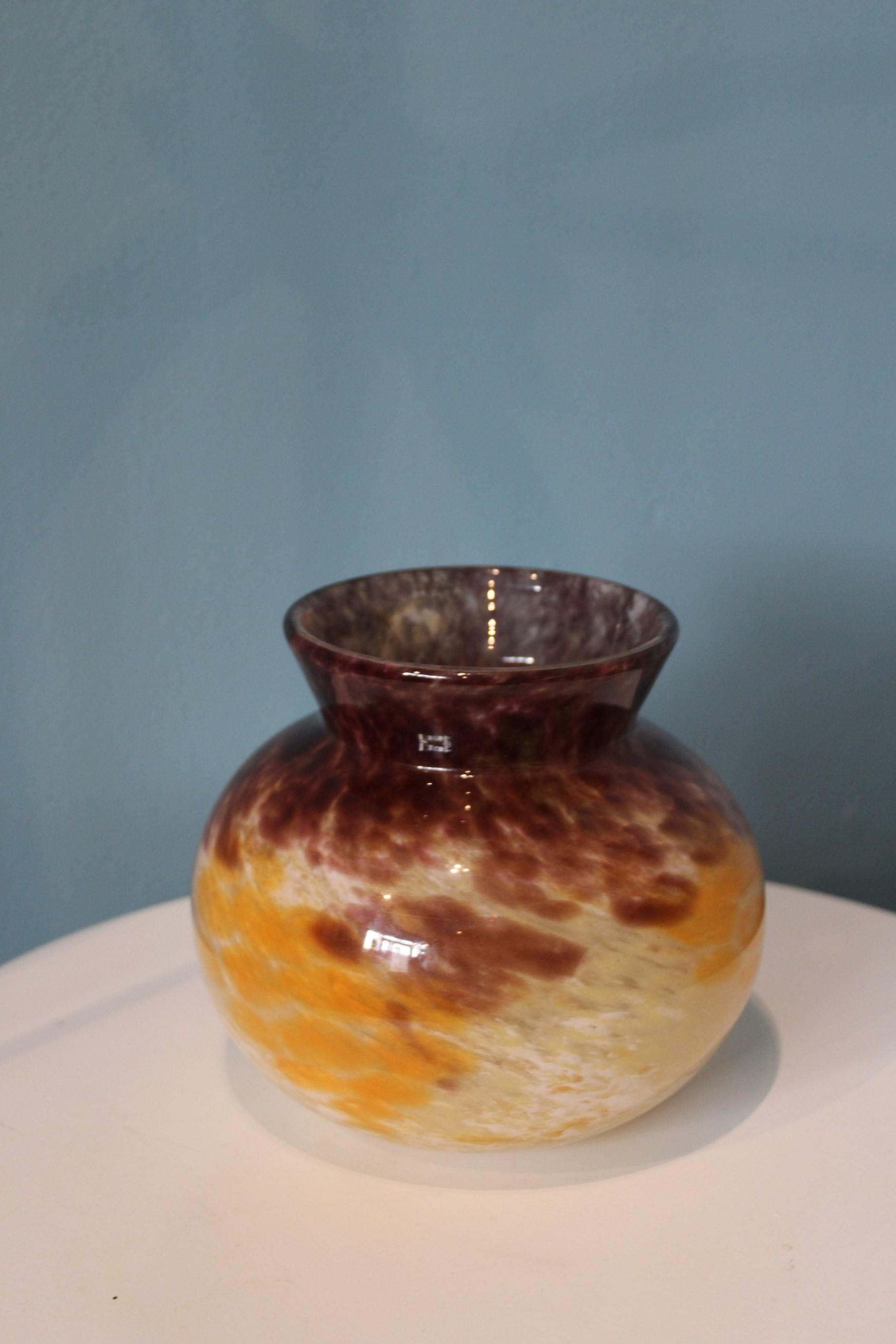 Charles Schneider Glass vase. 
Signed.