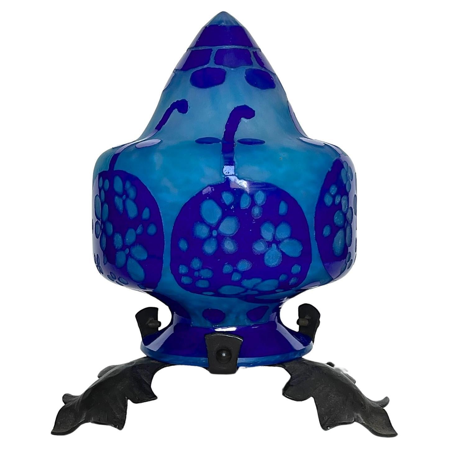 Charles Schneider / Le Verre Francais - Art Déco 'Azurettes' Night Light For Sale