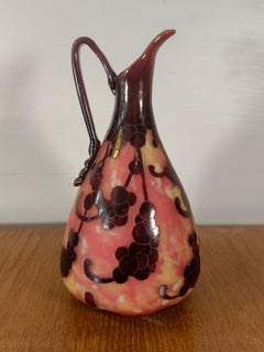 Charles Schneider, Le Verre Français, Pâte Verre, brocca "Perlières"