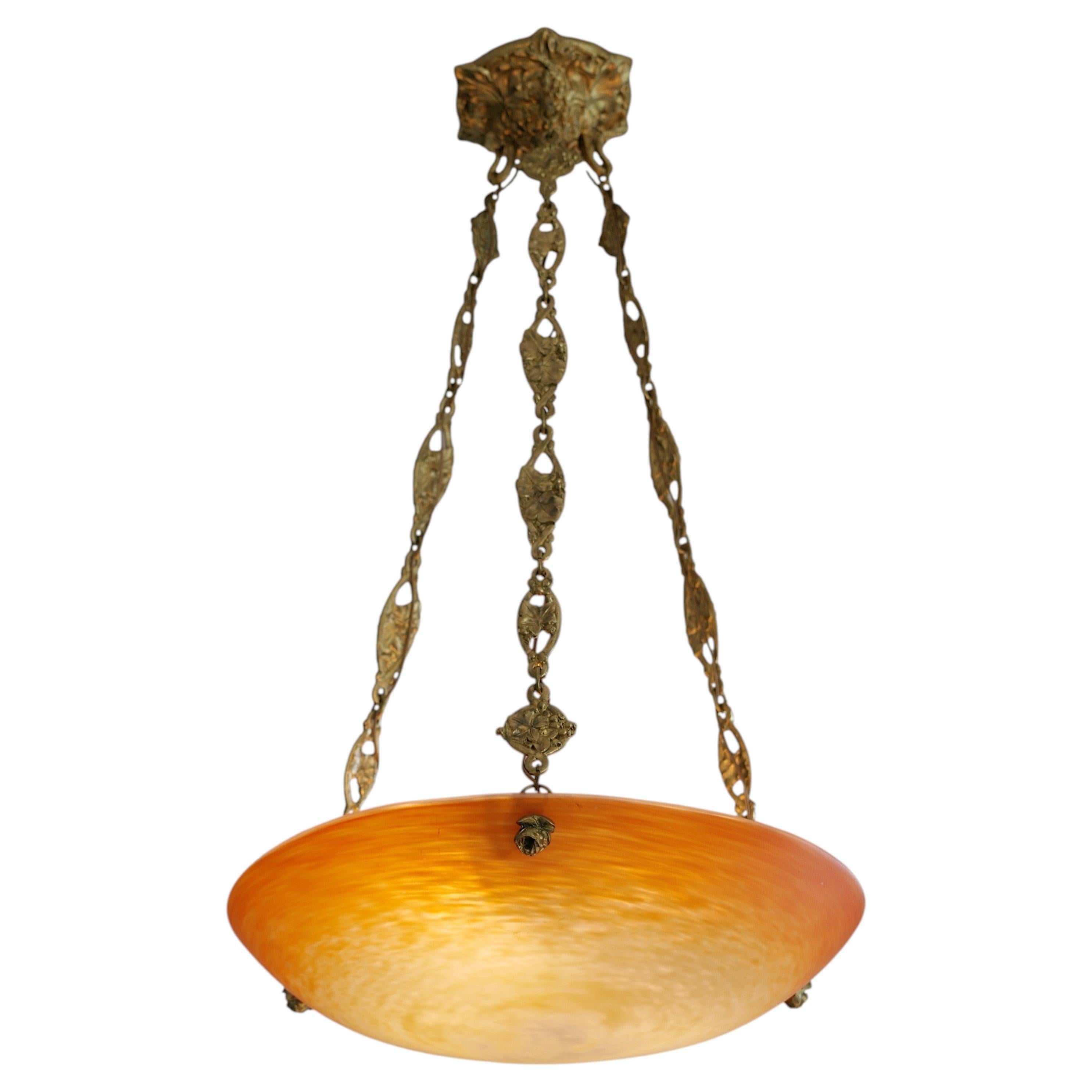 Charles Schneider, Lustre à large pendentif Art Déco français, 1920