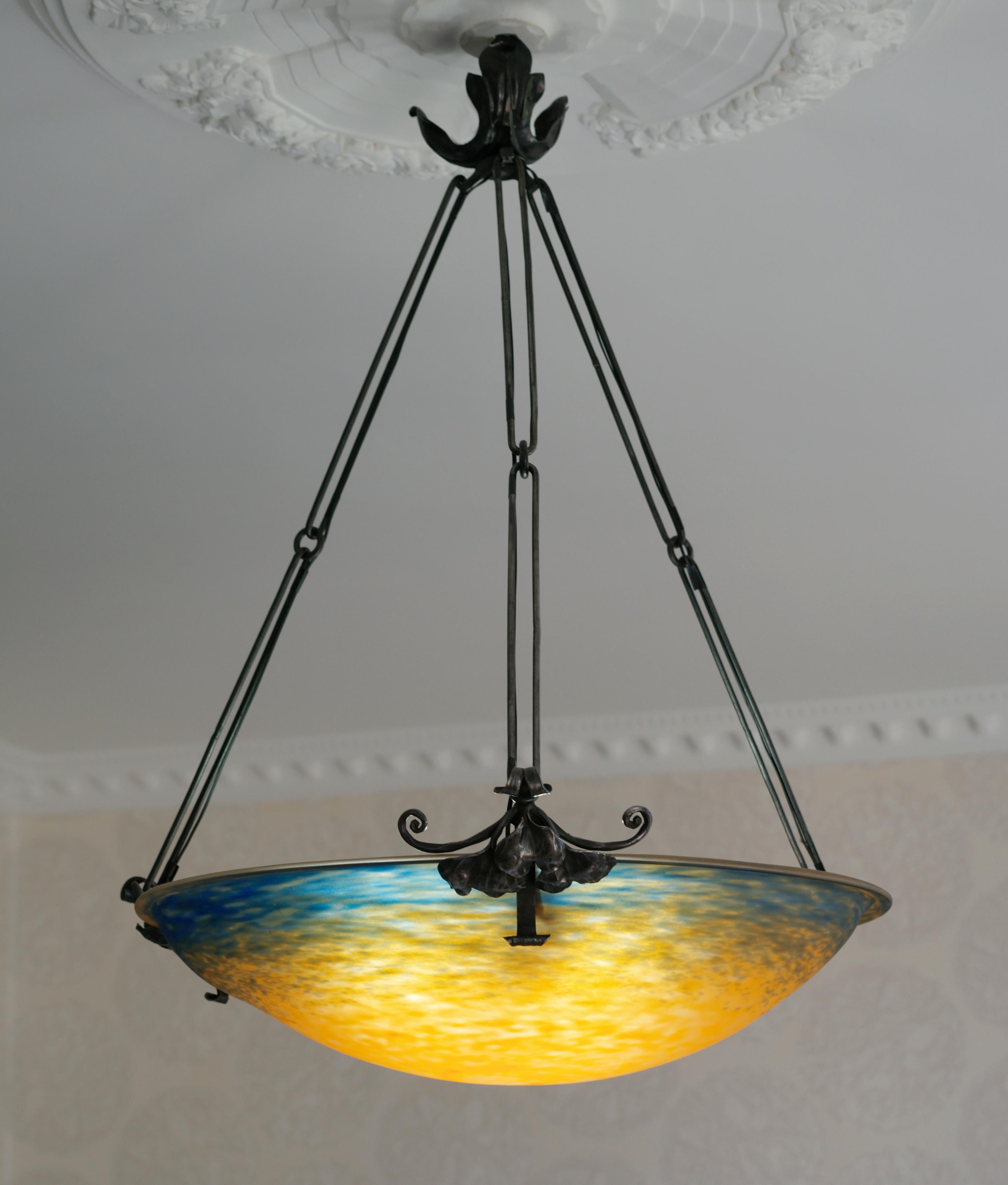 Charles Schneider, Wide French Art Deco Pendant Chandelier, 1910s For Sale 3