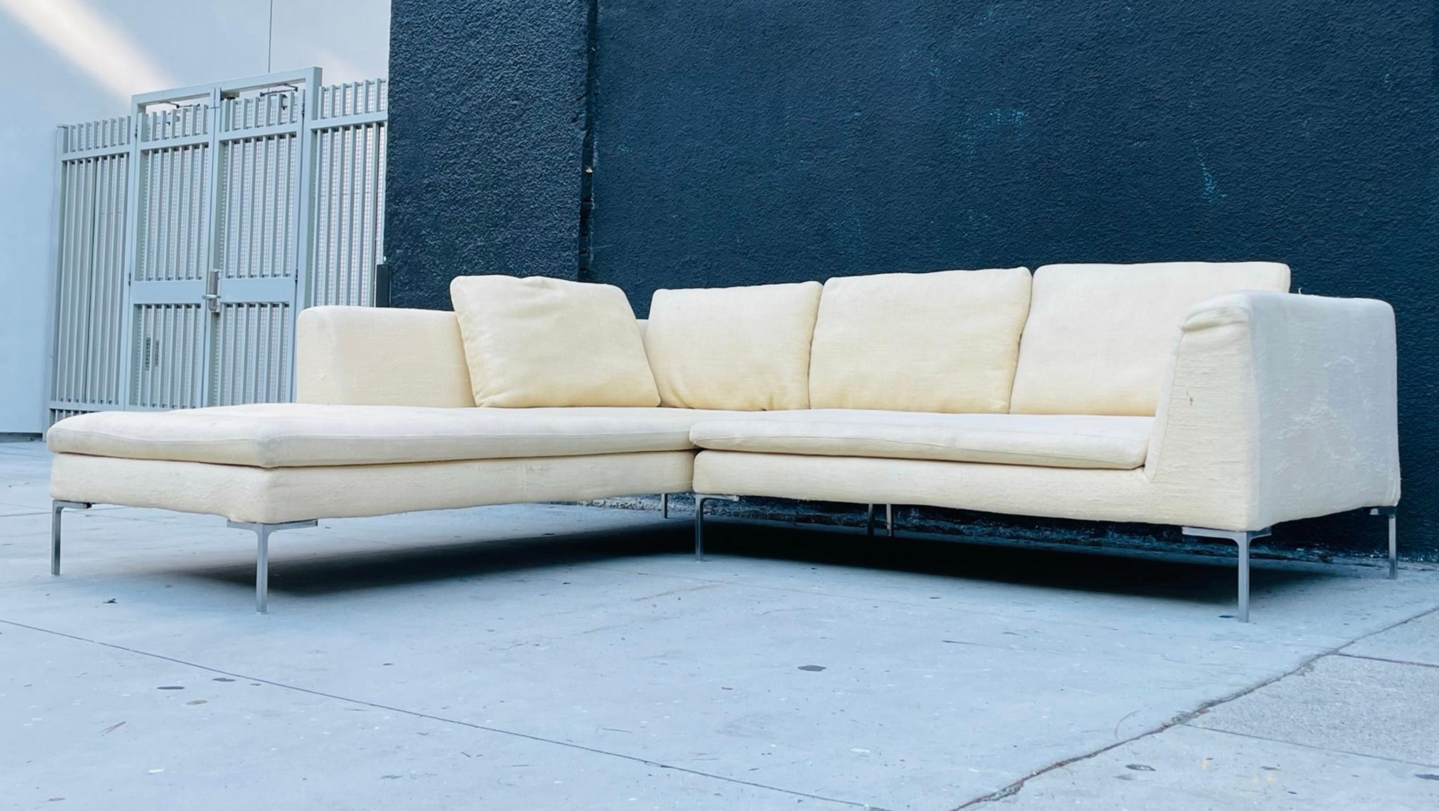 Charles Sectional Sofa by Antonio Citterio for B&B Italia. In Fair Condition For Sale In Los Angeles, CA