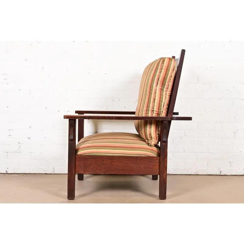 Charles Stickley Silla de salón antigua Mission Arts & Crafts de roble, circa 1910 en venta 4