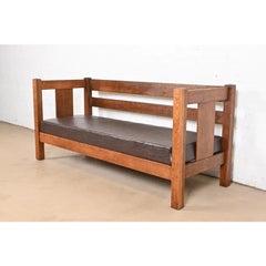 Charles Stickley Antique Mission Oak Arts & Crafts Settle Sofa, Circa 1900