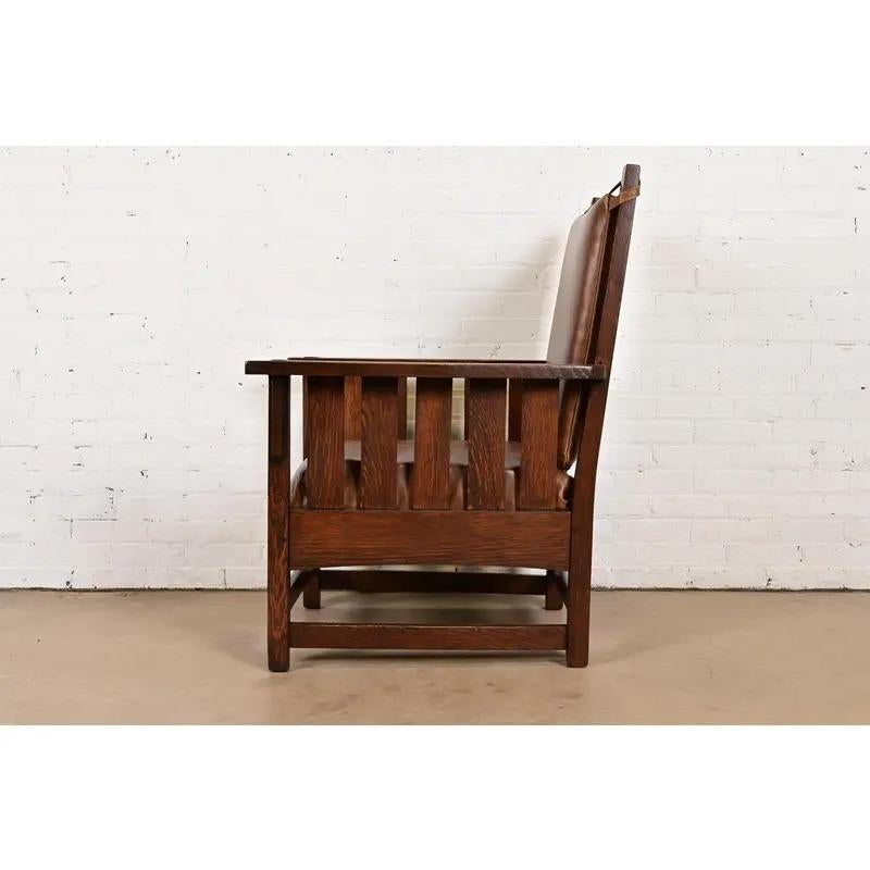 Charles Stickley Antike Eiche Arts & Crafts Lounge Chair, neu lackiert im Angebot 4