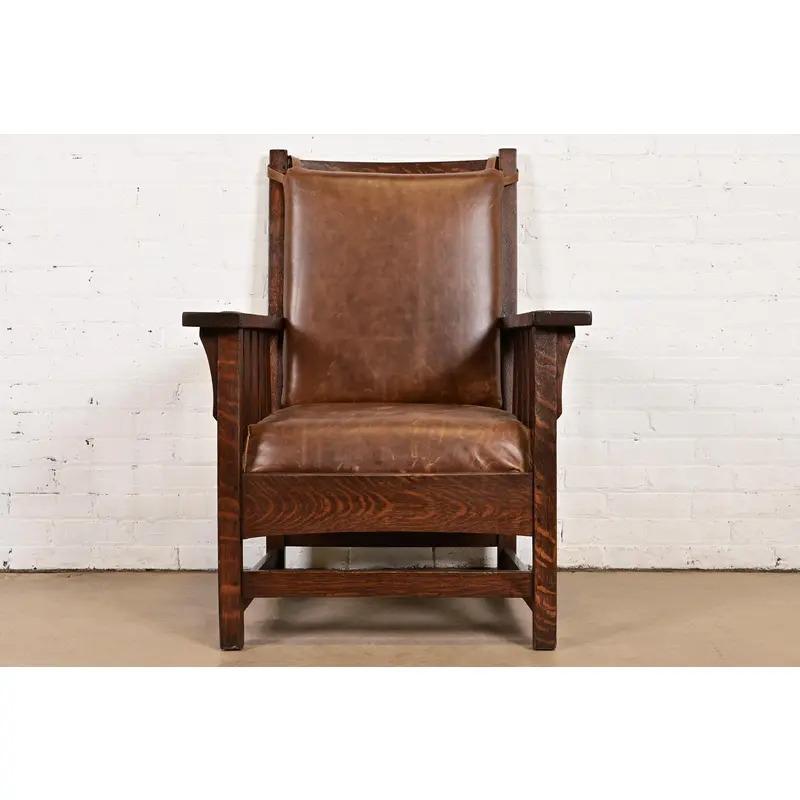 Charles Stickley Antike Eiche Arts & Crafts Lounge Chair, neu lackiert (Arts and Crafts) im Angebot