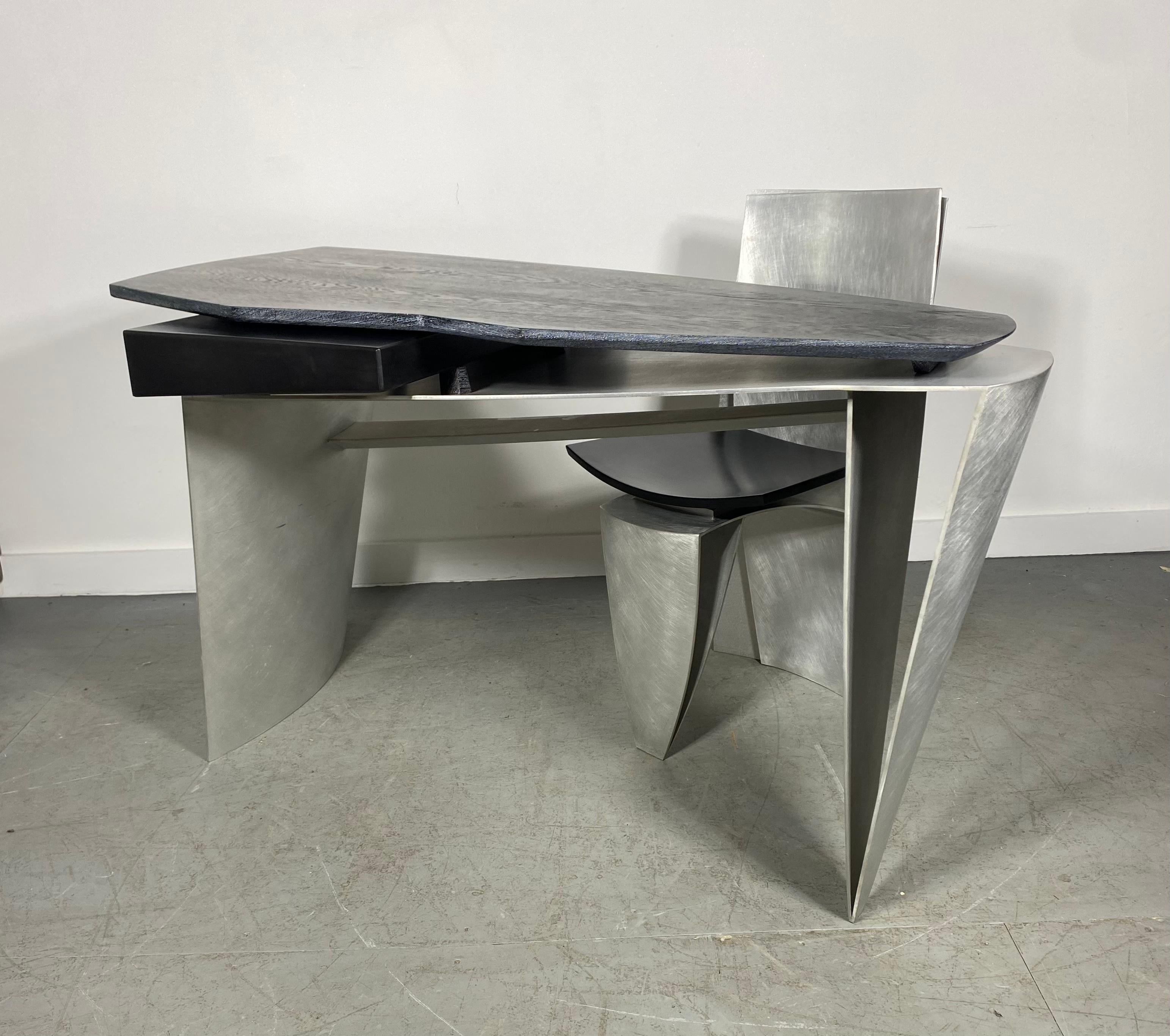 Escritorio Charles Swanson, Postmodernista, Escultura, roble cerámico / inoxidable en venta 1