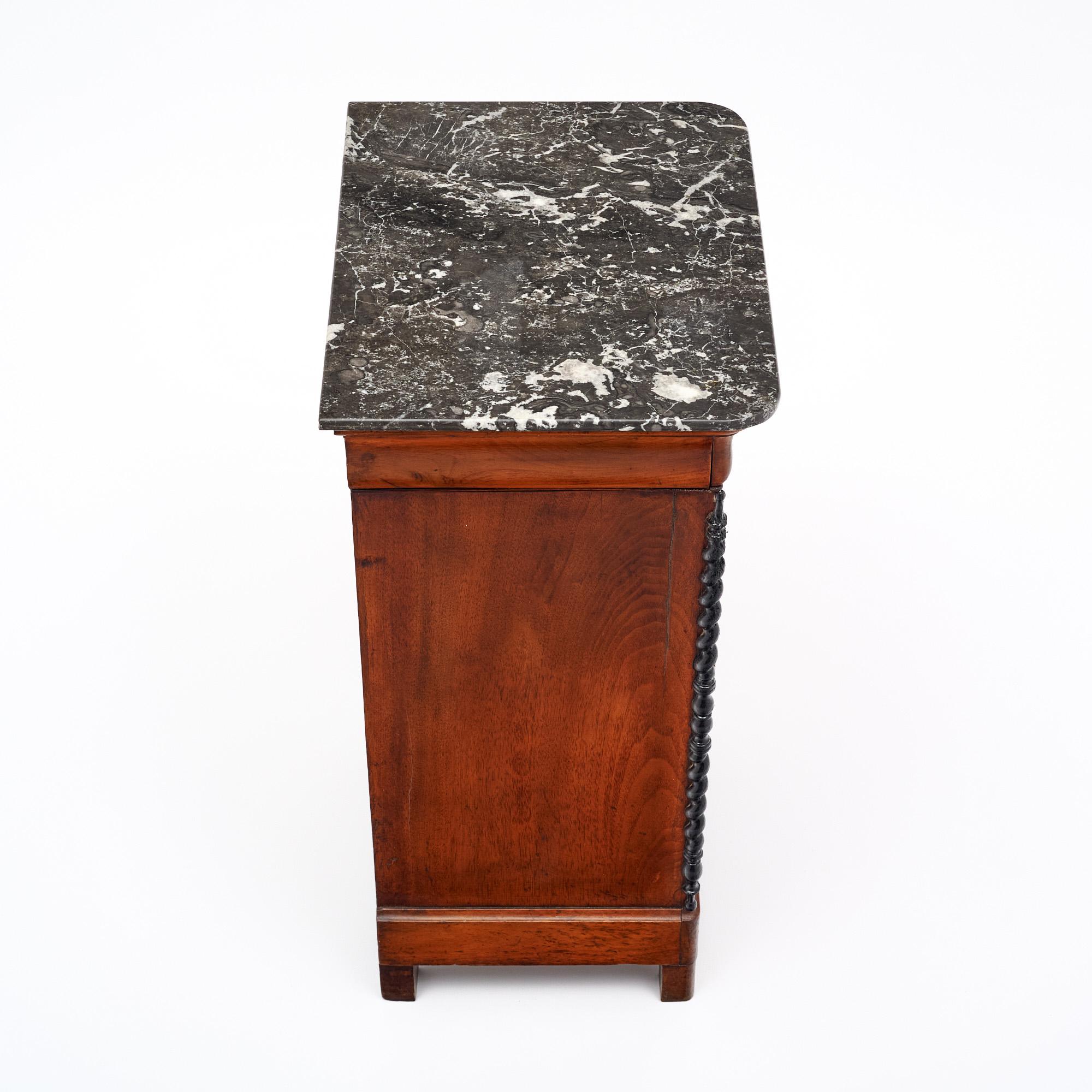 Table d'appoint française Charles the Tenth en vente 1