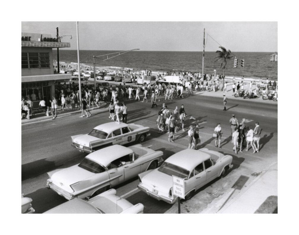 Charles Trainor Landscape Photograph - Busy Beach Street Scene Americana U.S.A. III