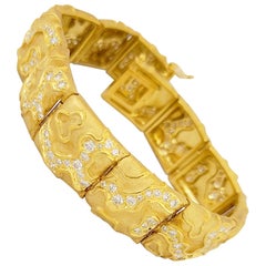 Charles Turi 18 Karat Yellow Gold 4.02 Carat Diamond "Berlingot" Link Bracelet