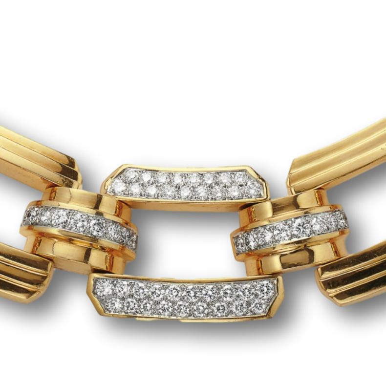 
Round brilliant-cut diamonds
Signed, numbered
18 karat yellow gold, length approximately 17.00 inches

SKU#N-01830