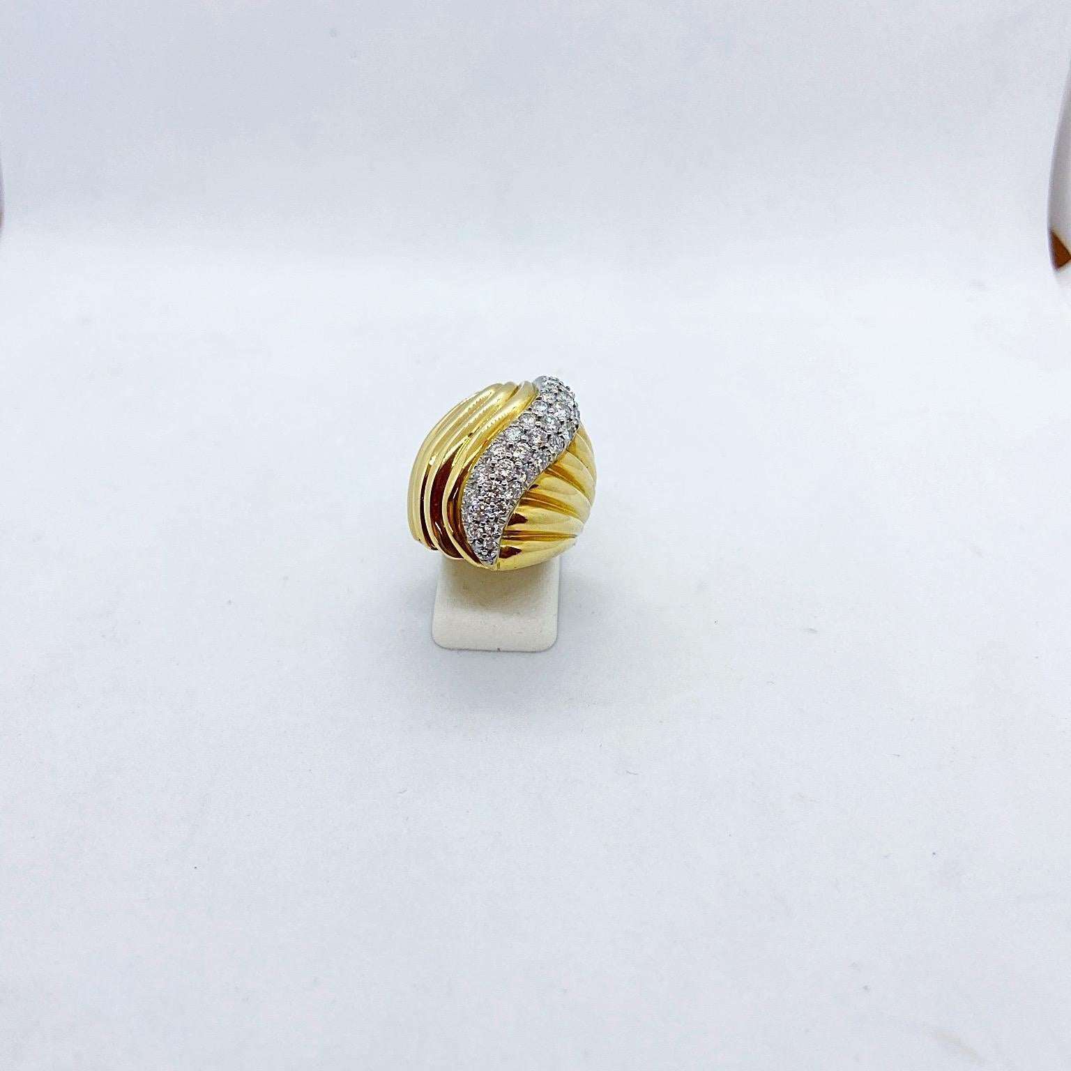 Charles Turi 18 Karat Yellow Gold 1.45 Carat Diamond Swirl Ring For Sale 3