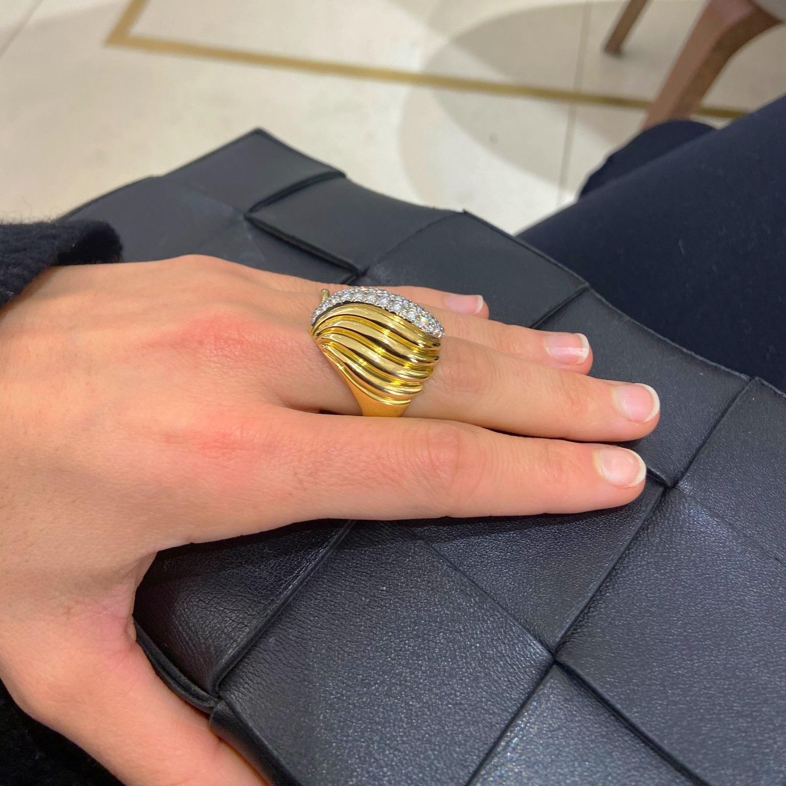 Charles Turi Anillo Remolino de Diamantes de Oro Amarillo de 18 Quilates y 1,45 Quilates Retro en venta
