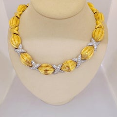 Collar Charles Turi de oro amarillo de 18 quilates y diamantes de 6,32 quilates