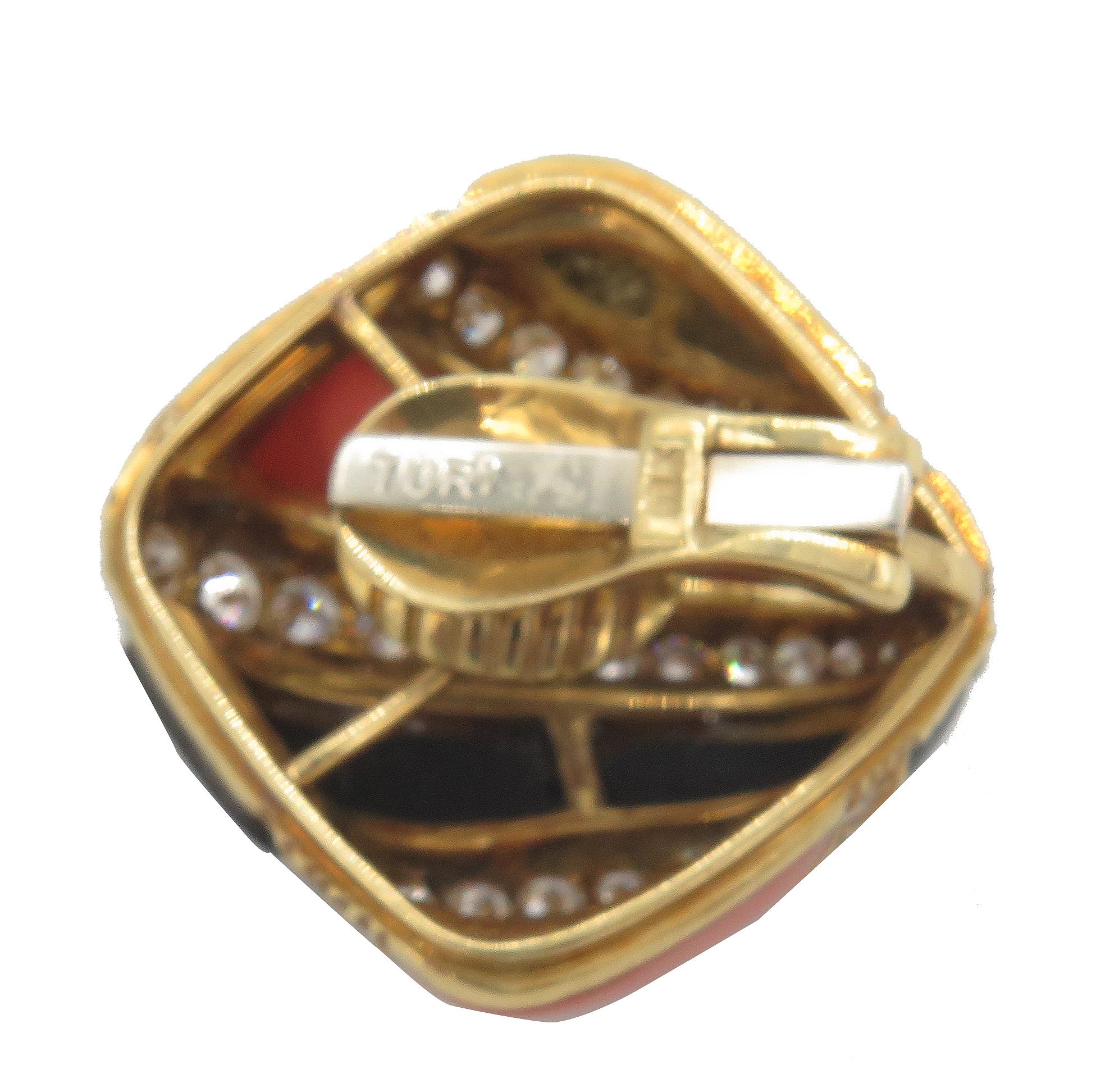 Charles Turi Boucles d'oreilles en or jaune 18 carats, onyx, corail et diamants en vente 1