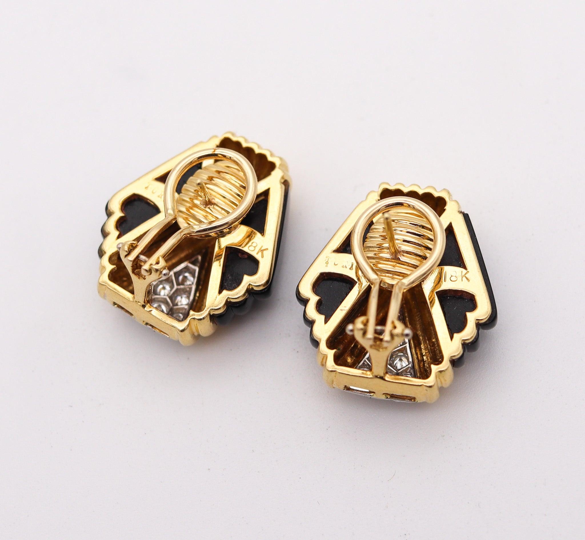 CHARLES TURI Paar Clips Ohrringe 18Kt Gold mit 1,30 Ctw in Diamanten & Onyx im Zustand „Hervorragend“ im Angebot in Miami, FL