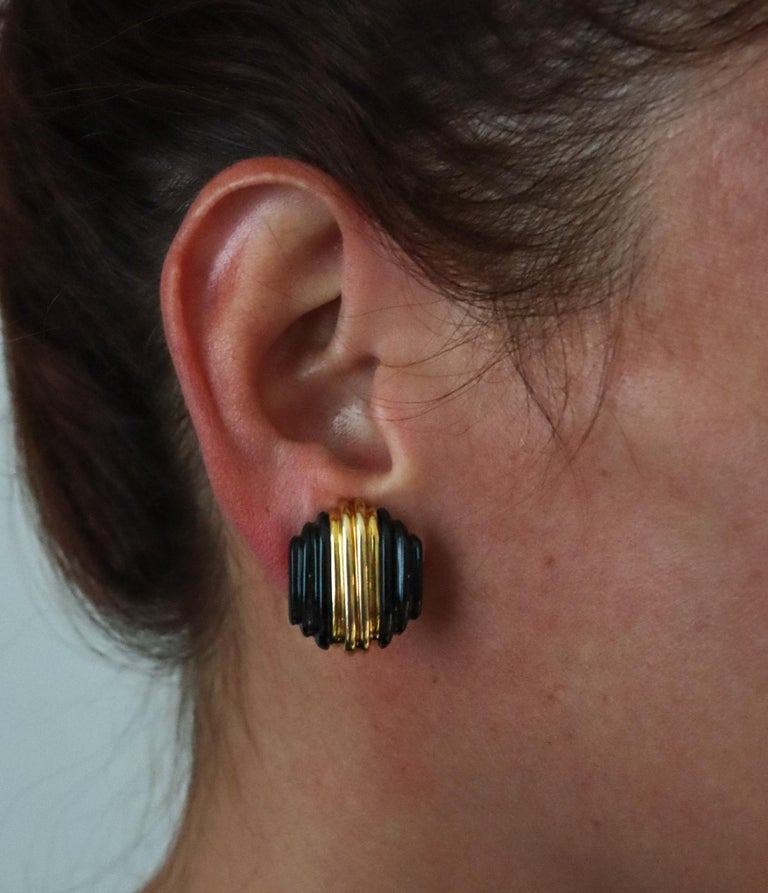 Women's Charles Turi Stepped Skyscraper Clip Earrings 18Kt Yellow Gold With Carved Onyx For Sale