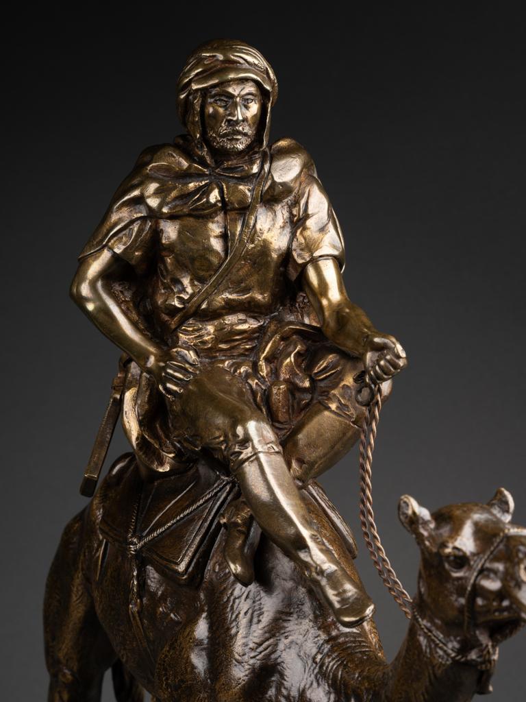 Autre Charles Valton : « guerrier arabe chevauchant un dromedary », sculpture en bronze, XIXe siècle 