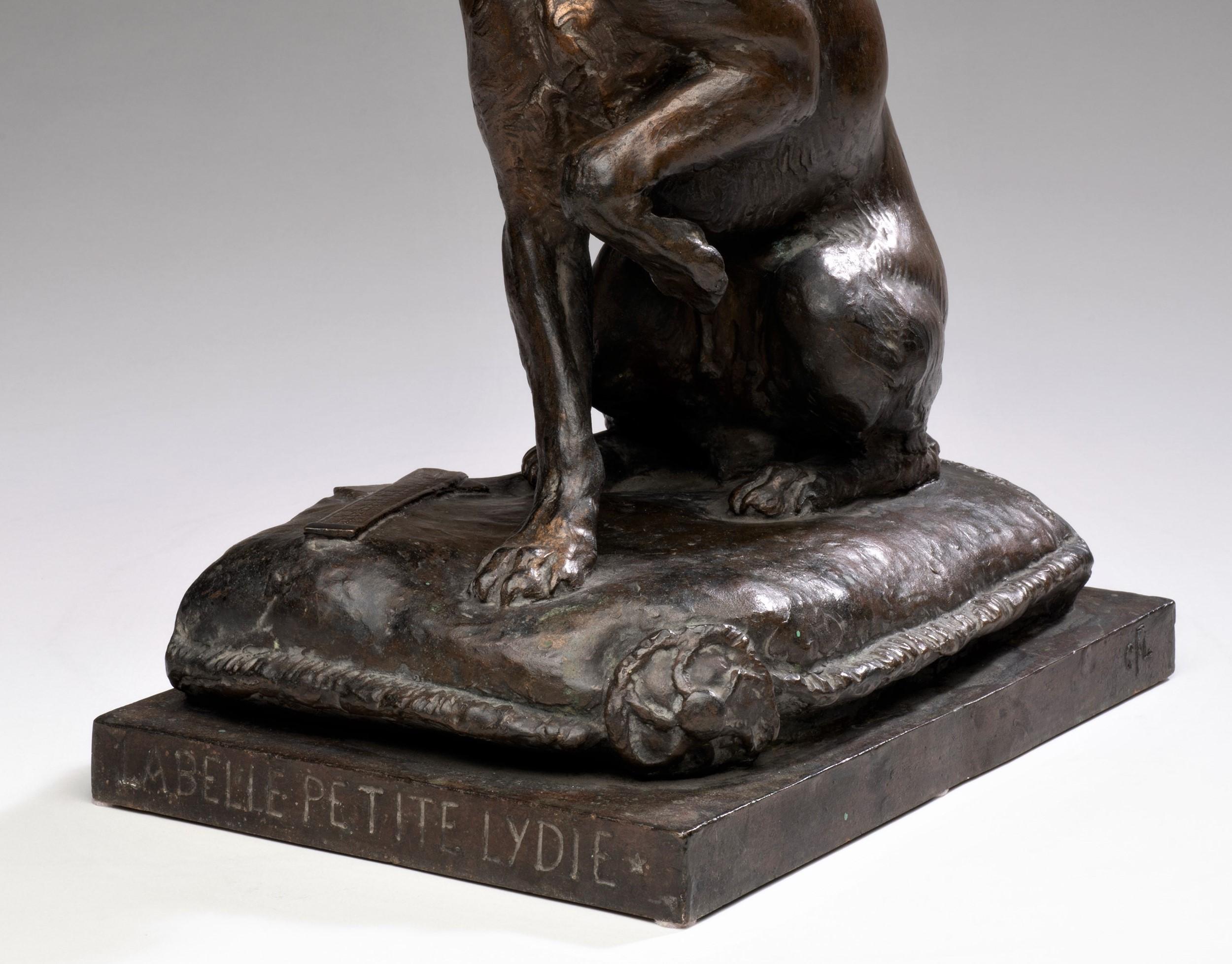 Seltene, antike, lebensgroße Hundebronze eines Chihuahuahua „Lydie“ Charles Valton in Lebensgröße. 1890er Jahre im Angebot 8