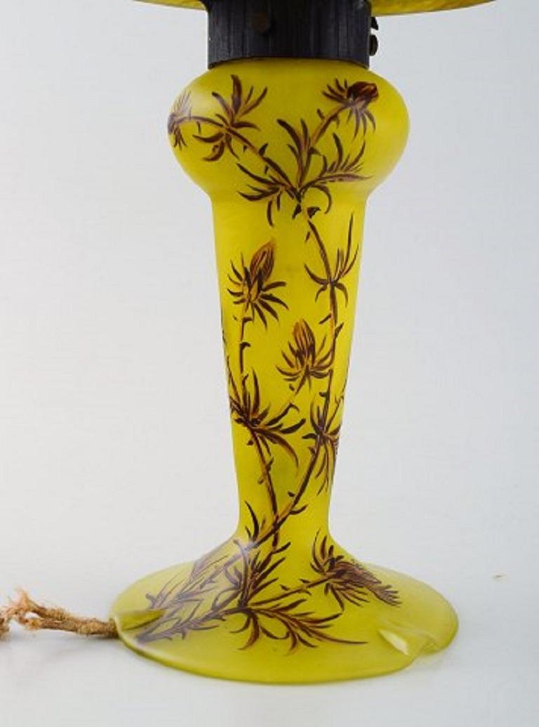 Charles Vessière, Nancy, Table Lamp in Yellow and Blue/Brown Art Glass In Good Condition In Copenhagen, DK