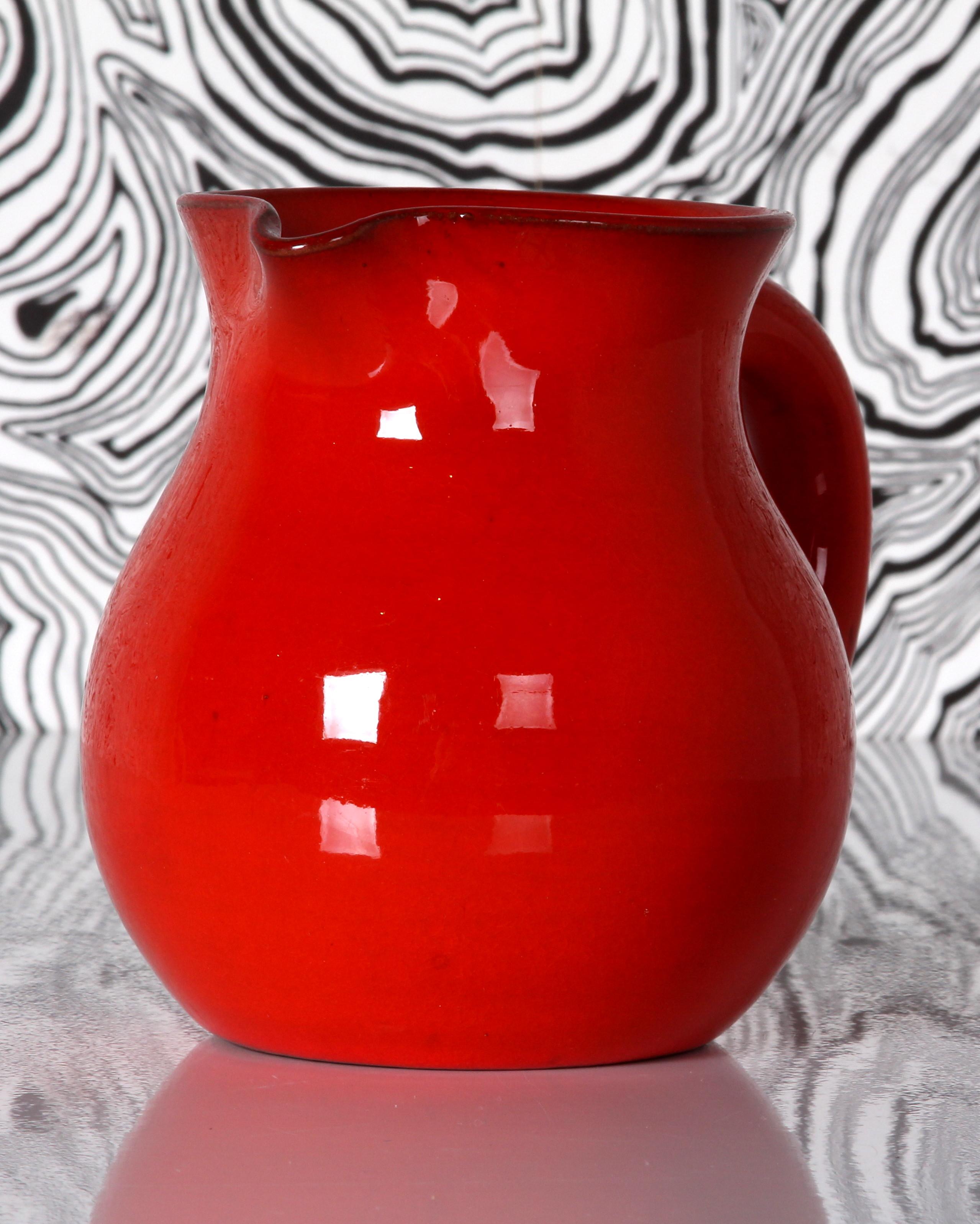 Charles Voltz Vallauris Pottery SET: Brocca e casseruola con tipica smaltatura rossa a bassa cottura in vendita 4
