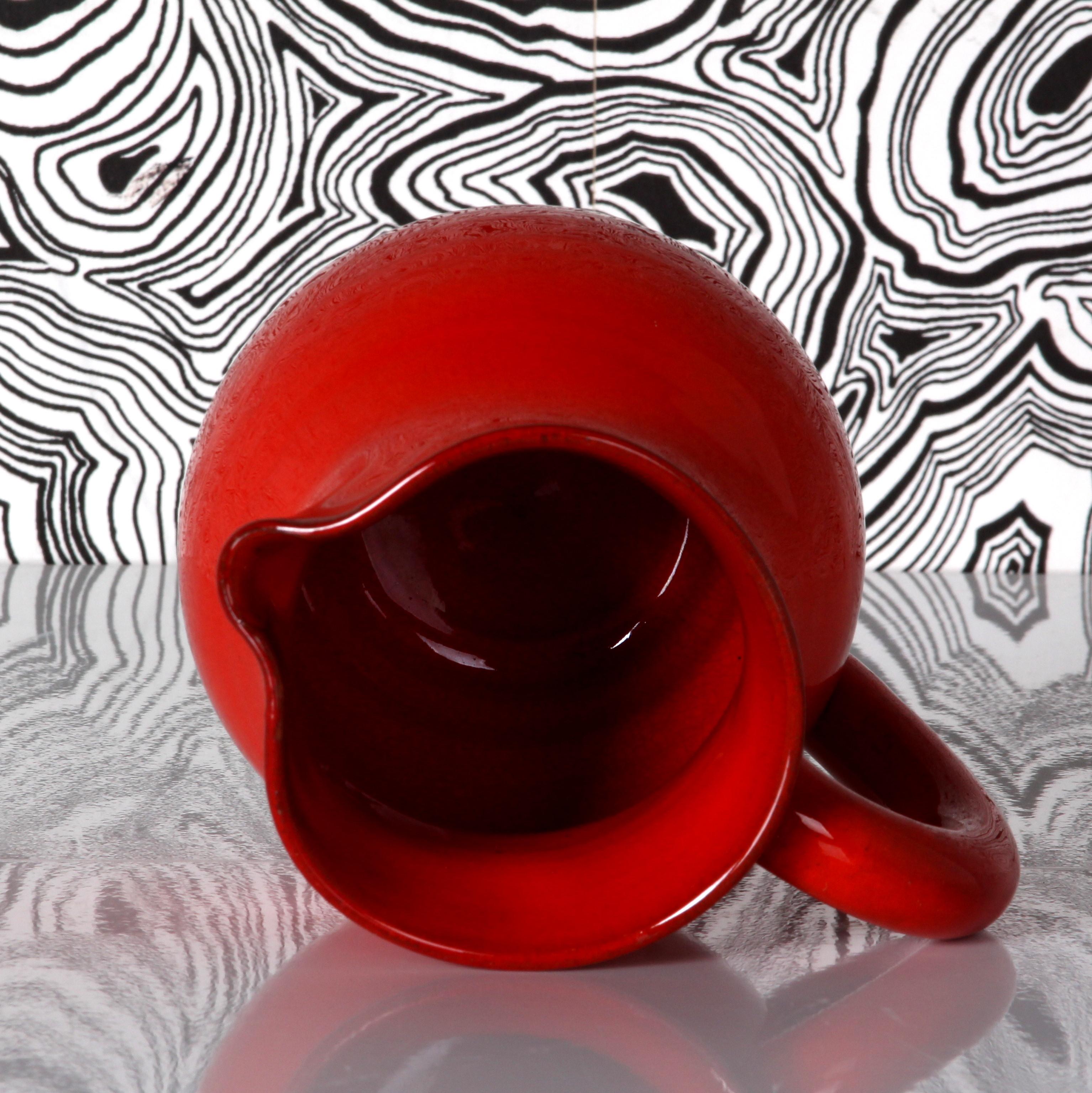 Charles Voltz Vallauris Pottery SET: Brocca e casseruola con tipica smaltatura rossa a bassa cottura in vendita 2