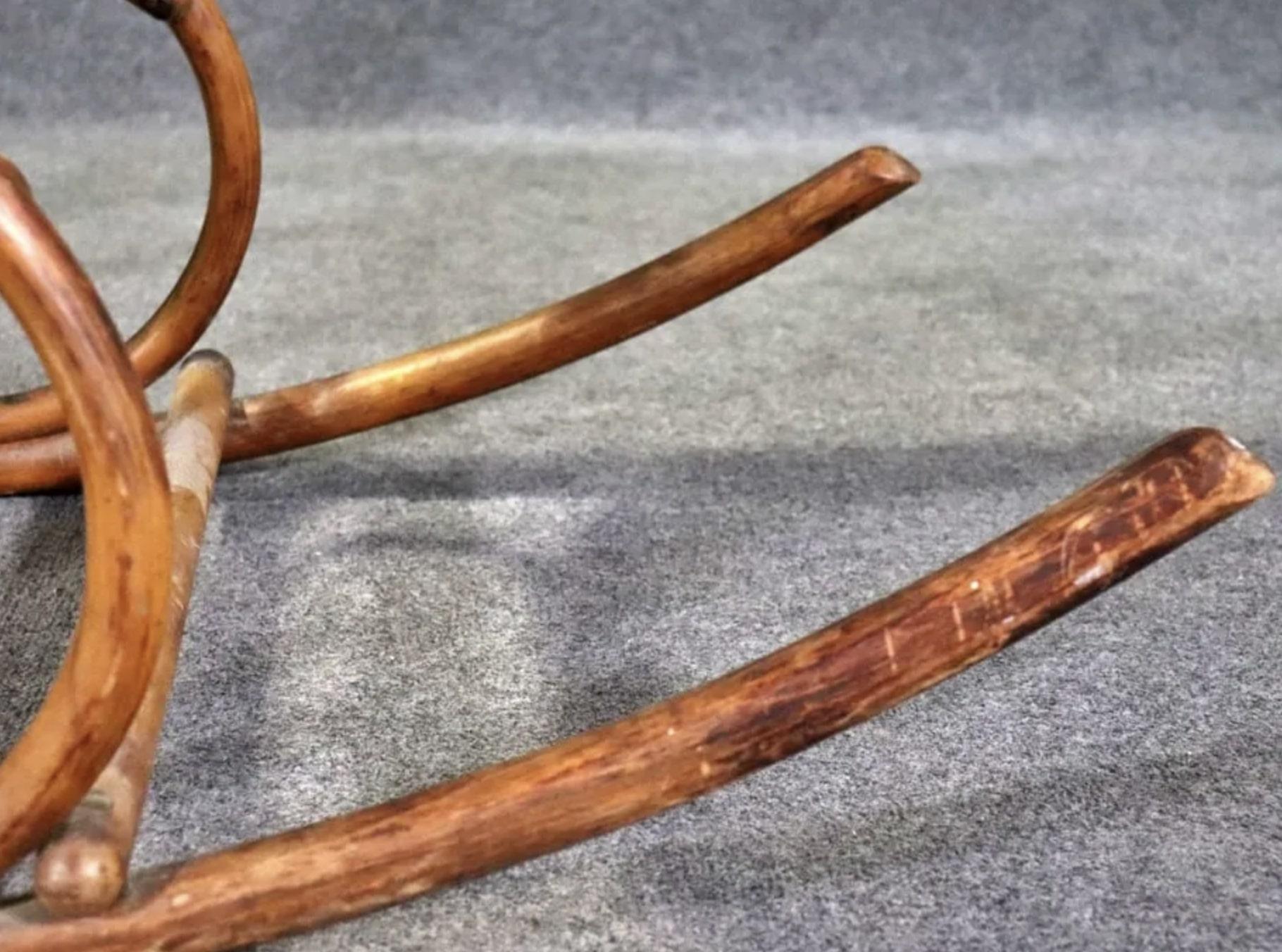 Sedia a dondolo in legno curvato Charles W. Stendig in vendita 4