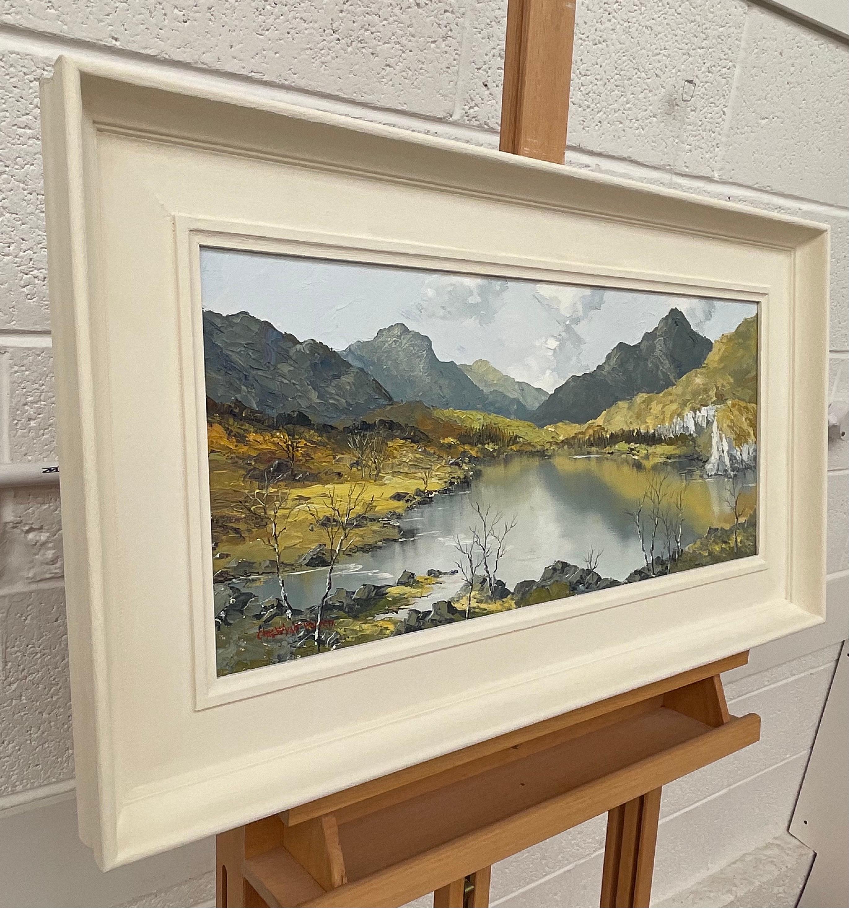 Ölgemälde Impasto, Welsh Mountain Lake Scene, britischer Künstler des 20. Jahrhunderts – Painting von Charles Wyatt Warren